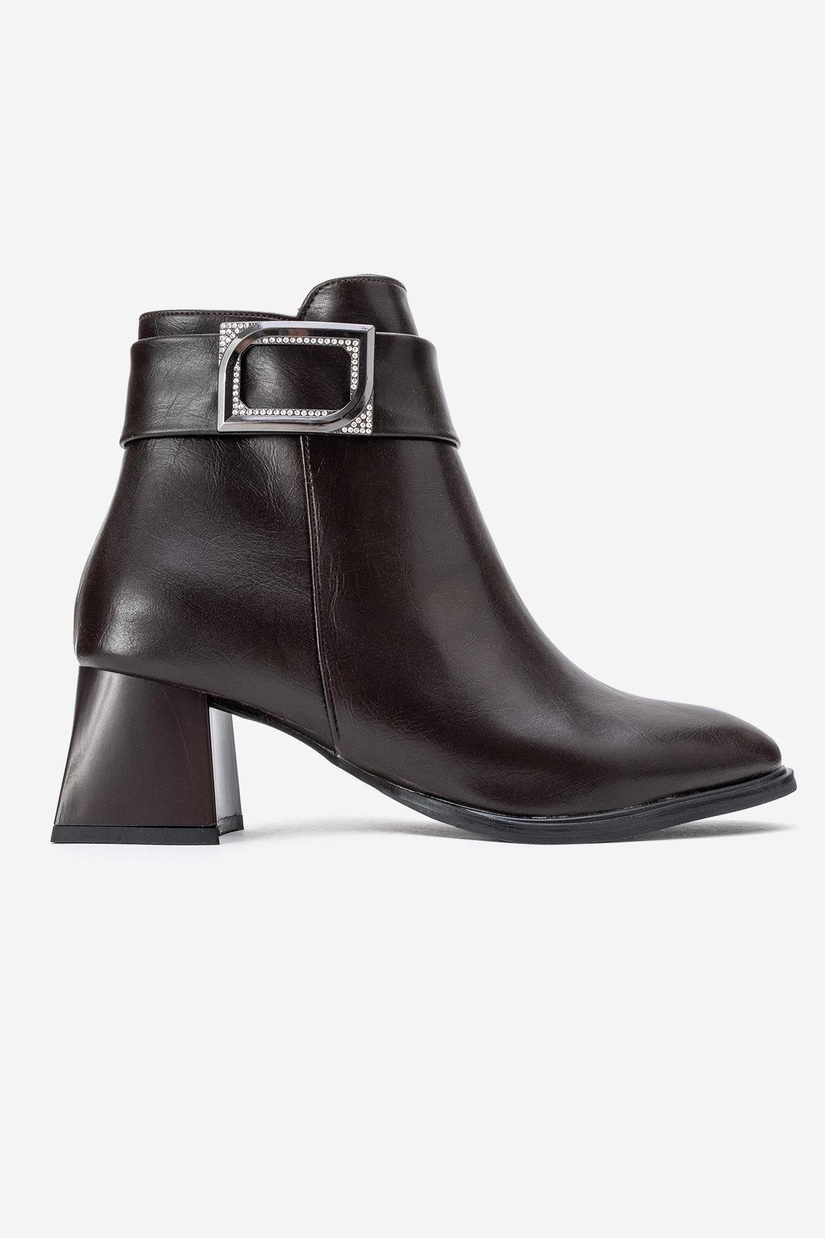 Sade Kare Tokalı Küt Burunlu Topuklu Bot KAHVE CİLT - Görsel 3