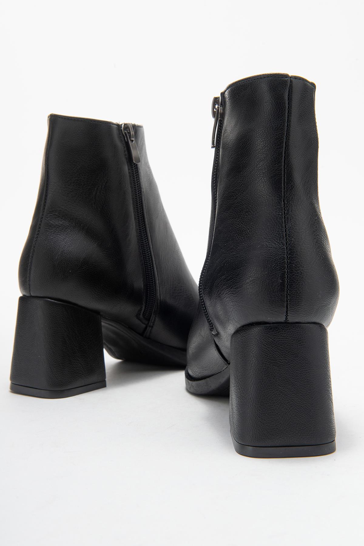 Kadın Sade Lastikli Sivri Burunlu Topuklu Bot SİYAH CİLT - Görsel 5
