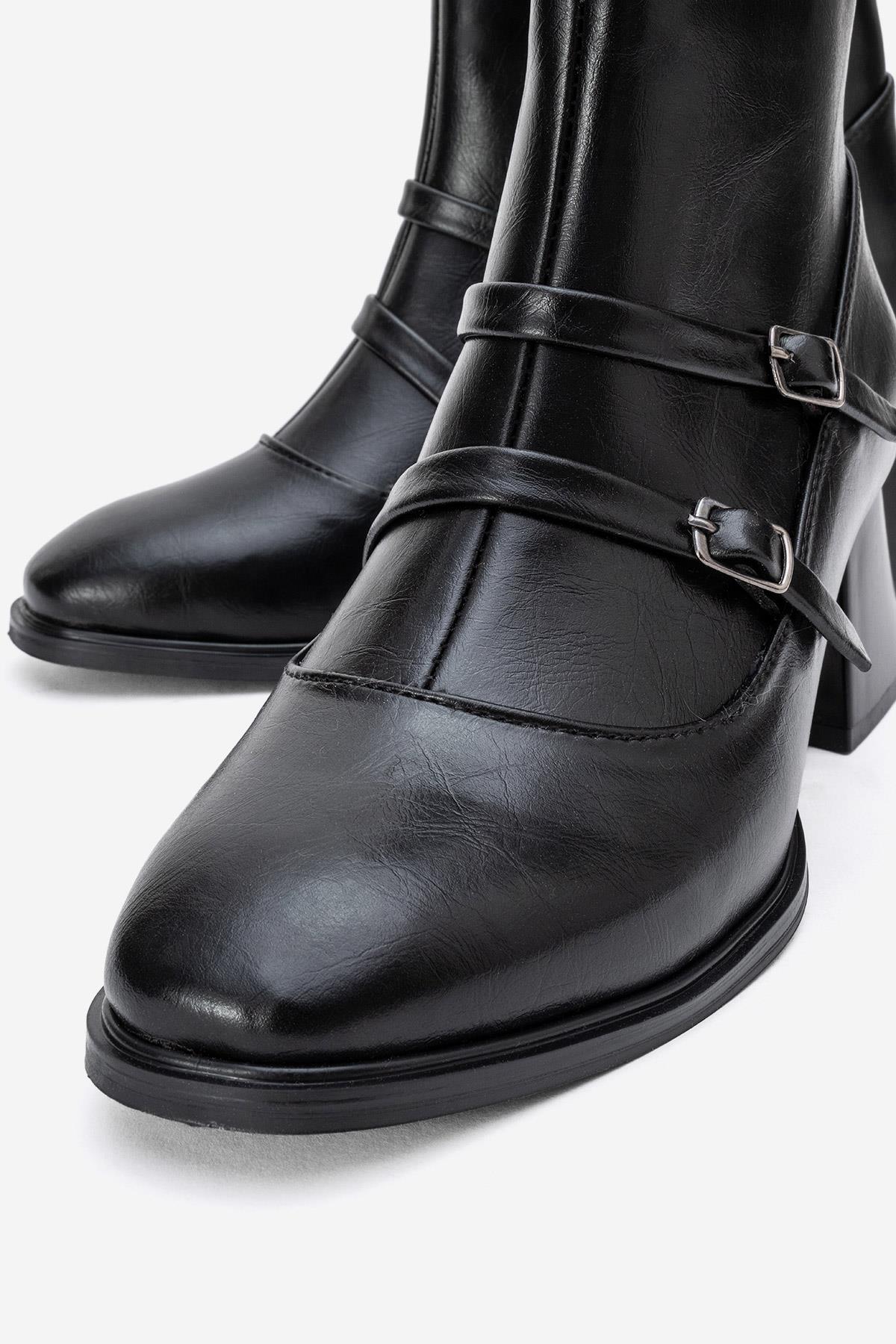 Sade Çift Tokalı Küt Burunlu Topuklu Bot SİYAH CİLT - Görsel 5