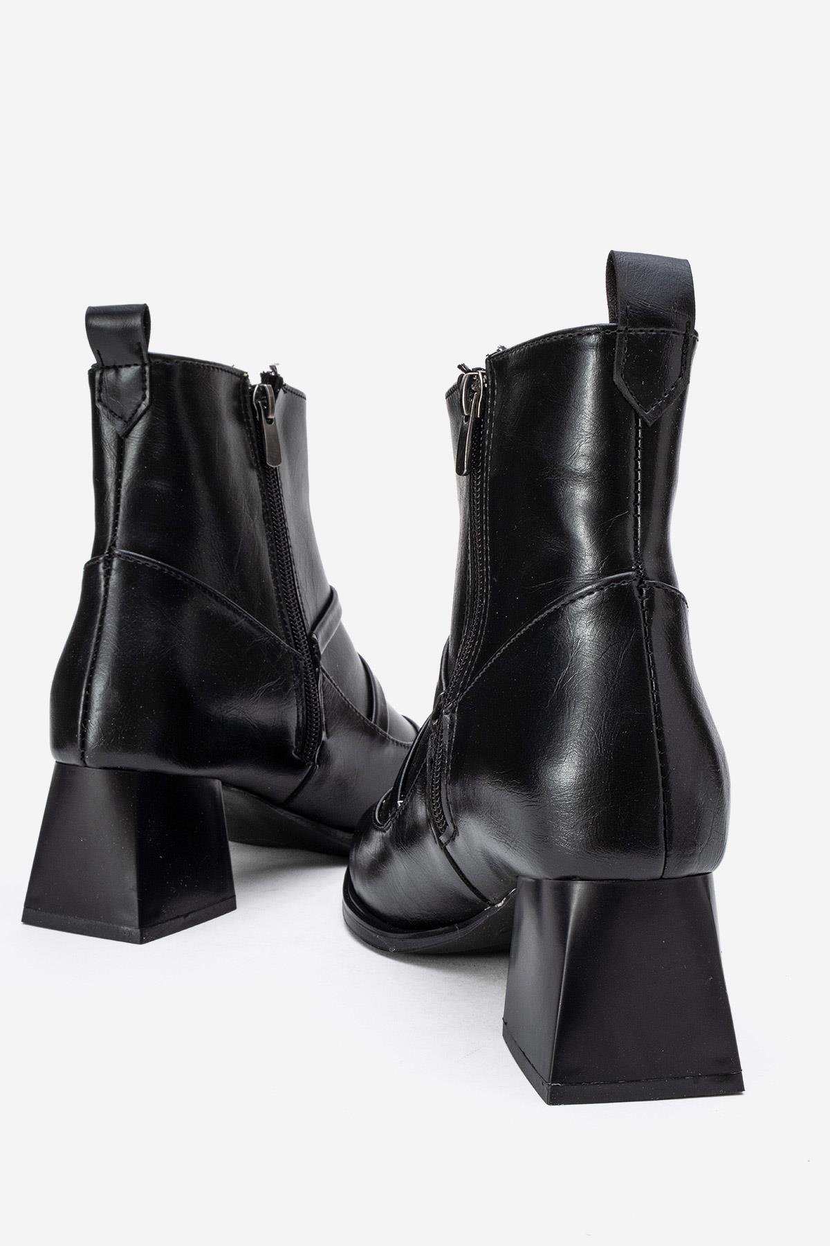 Sade Çift Tokalı Küt Burunlu Topuklu Bot SİYAH CİLT - Görsel 7