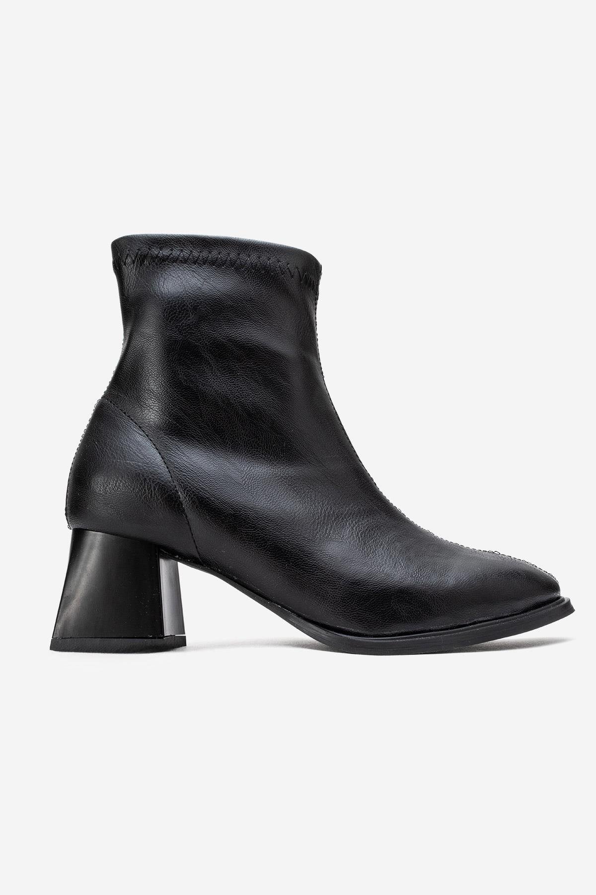 Sade Streçli Küt Burunlu Bot SİYAH CİLT - Görsel 3