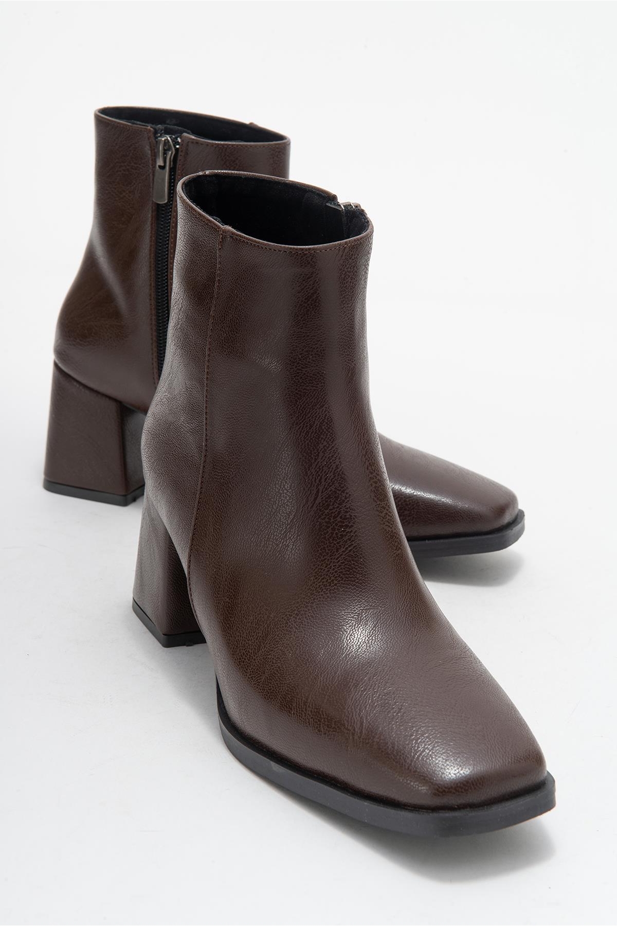Kadın Sade Küt Burunlu Topuklu Bot KAHVE CİLT - Görsel 2