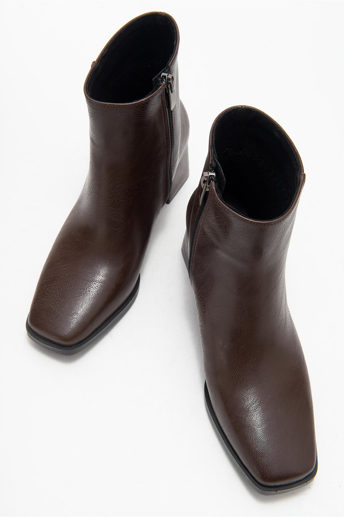 Kadın Sade Küt Burunlu Topuklu Bot KAHVE CİLT - Görsel 6