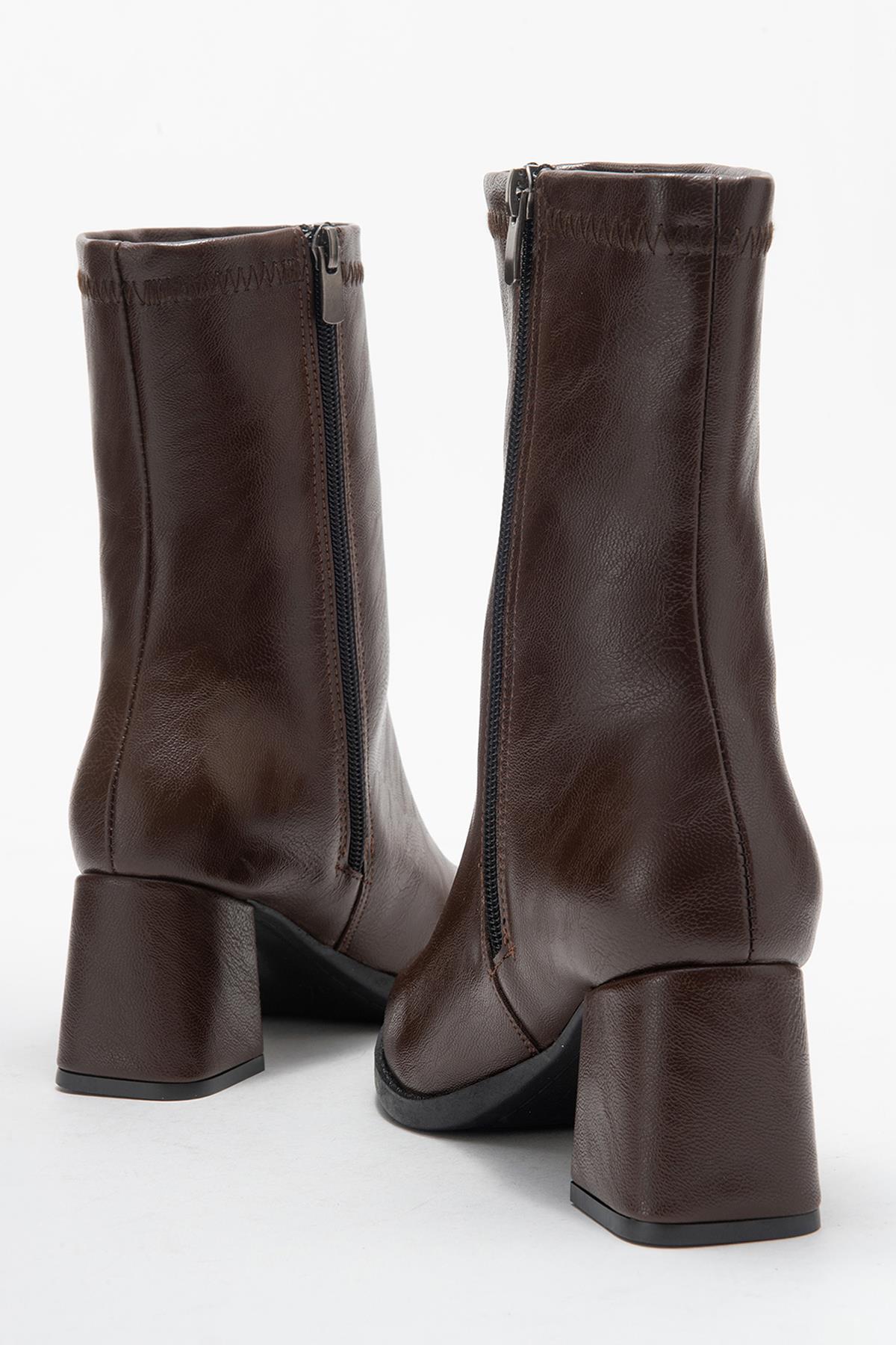 Sade Dikişli Fermuarlı Kadın Topuklu Bot KAHVE CİLT - Görsel 5