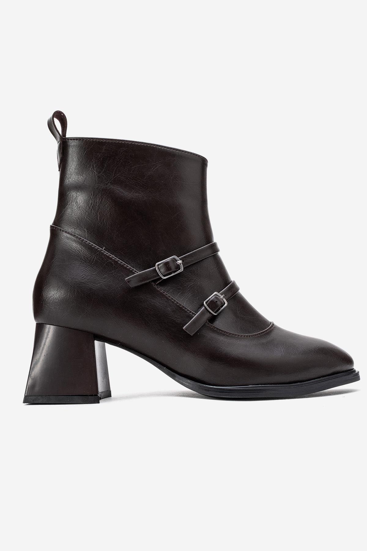 Sade Çift Tokalı Küt Burunlu Topuklu Bot KAHVE CİLT - Görsel 3