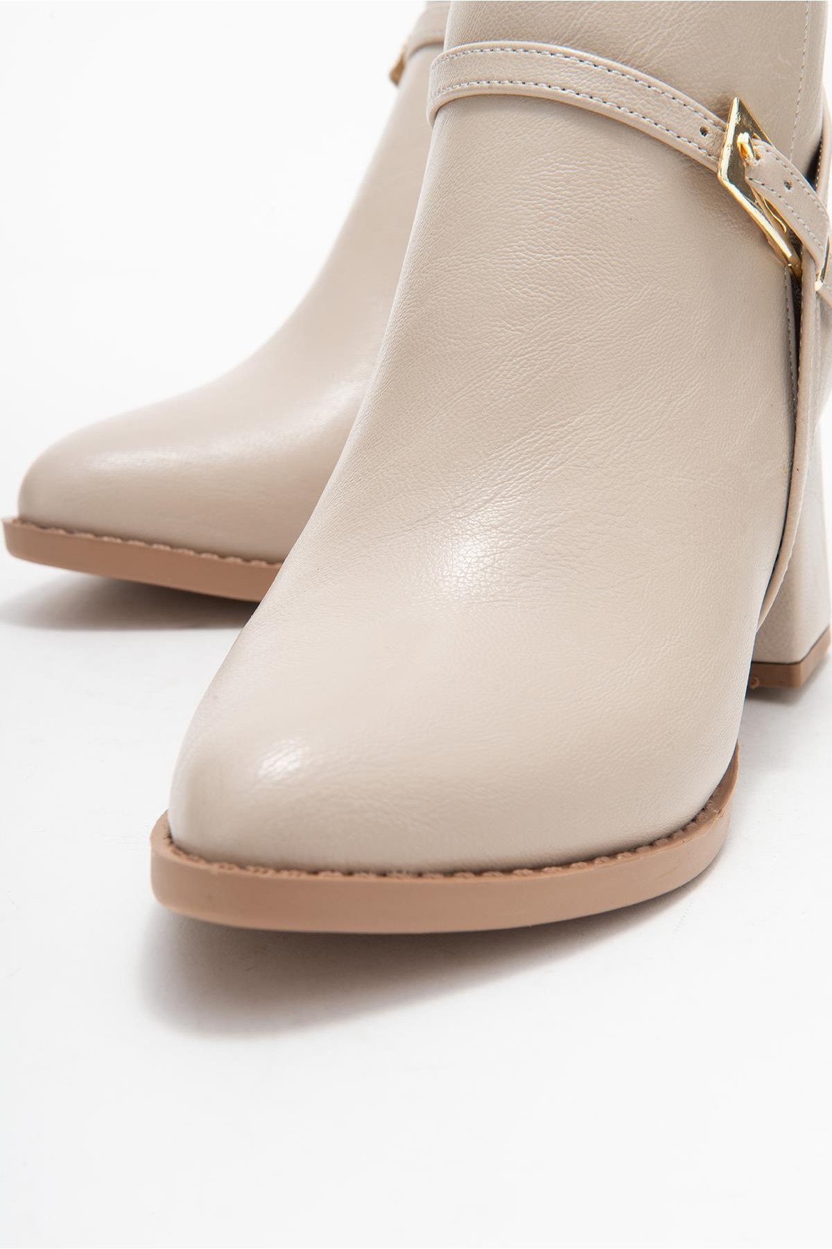 Sivri Burunlu Tokalı Kadın Topuklu Bot TEN CİLT - Görsel 4