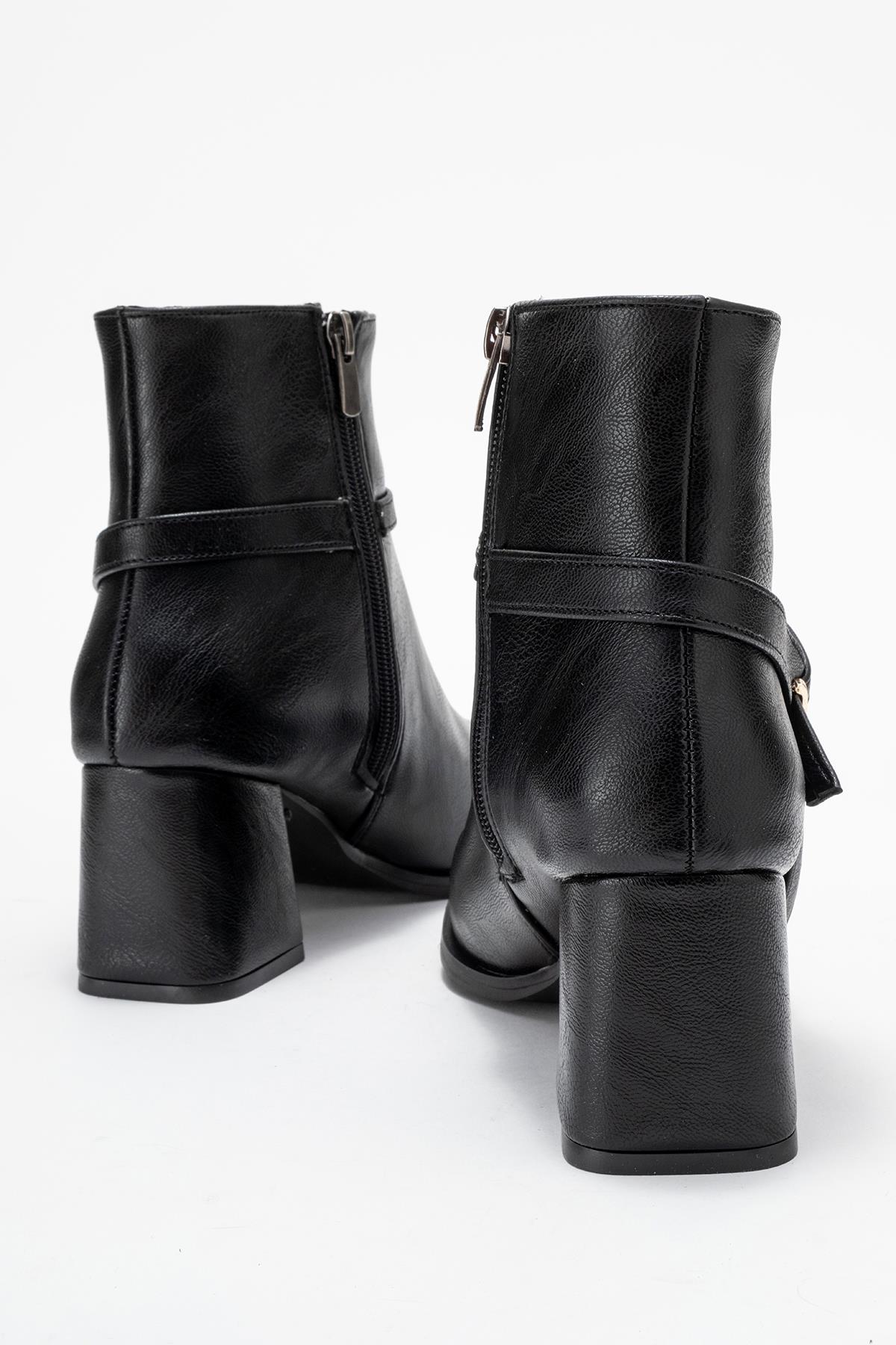 Küt Burunlu Tokalı Kadın Topuklu Bot SİYAH CİLT - Görsel 5