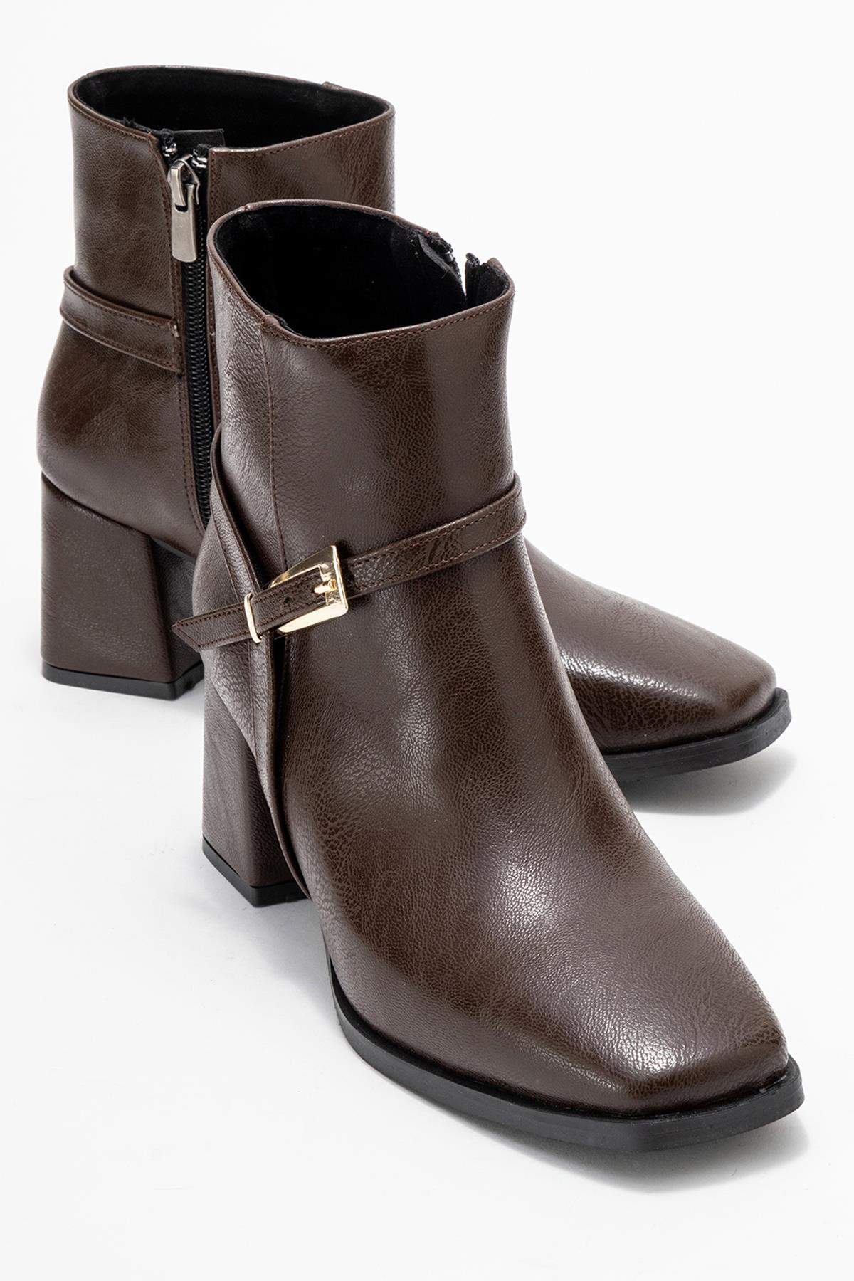 Küt Burunlu Tokalı Kadın Topuklu Bot KAHVE CİLT - Görsel 2