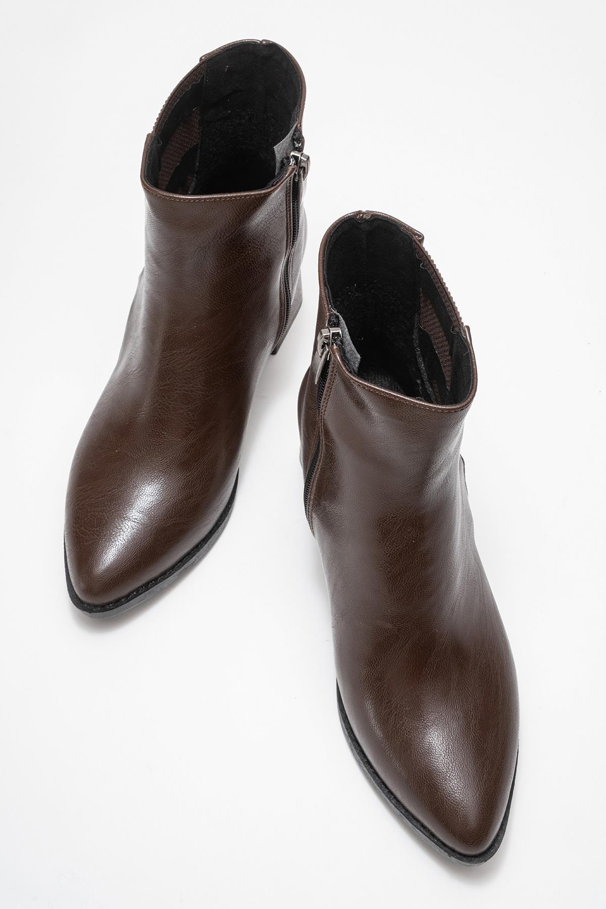 Kadın Sade Lastikli Sivri Burunlu Topuklu Bot KAHVE CİLT - Görsel 6