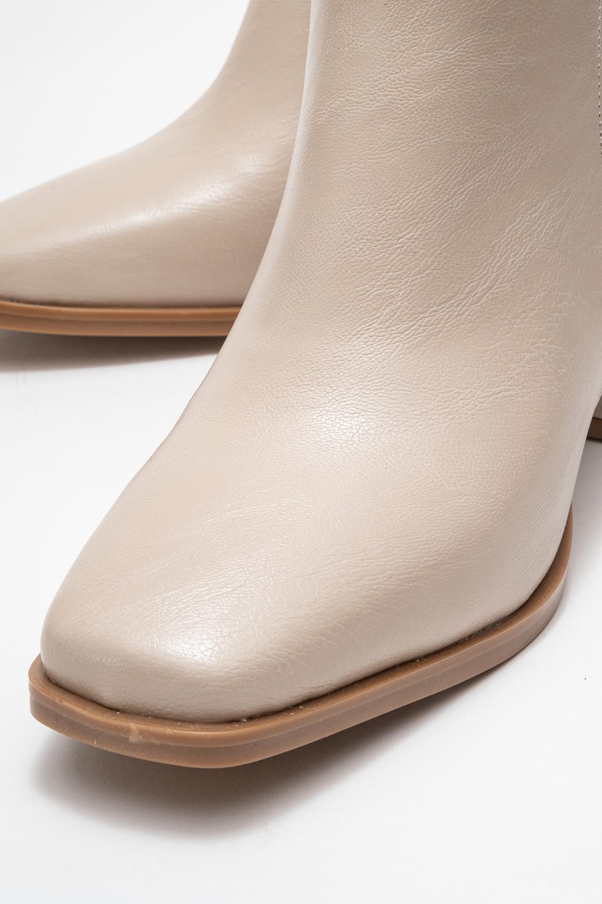 Kadın Sade Küt Burunlu Topuklu Bot TEN CİLT - Görsel 4