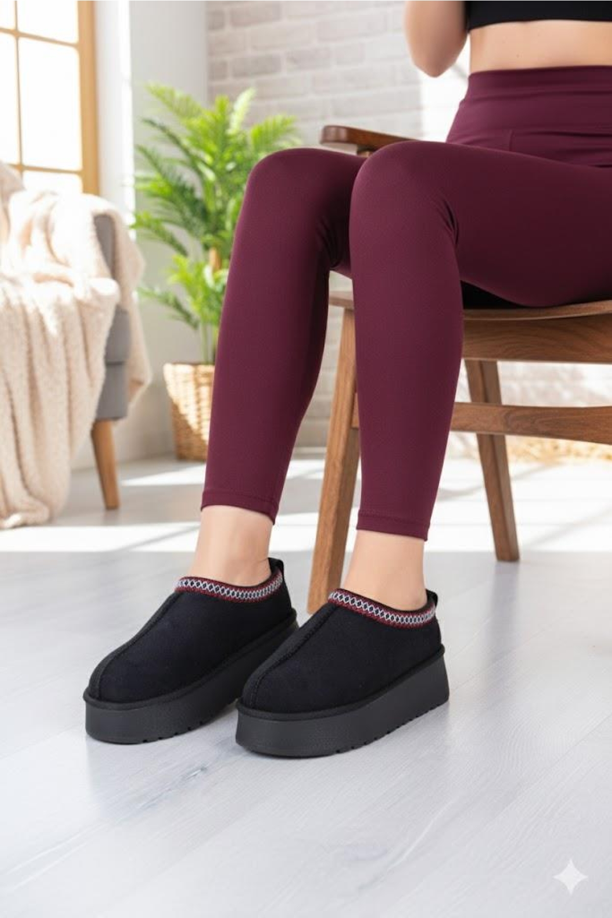 1191 İçi Kürklü Kalın Taban Önü Kapalı Kışlık Kadın Terlik - Görsel 2