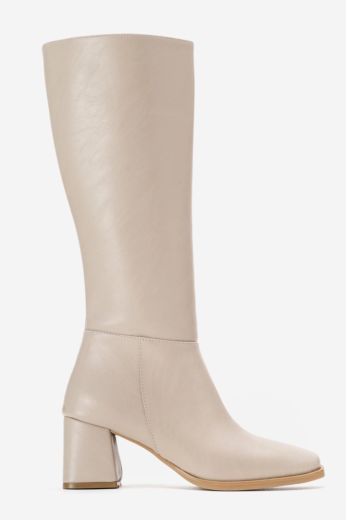 Sade Küt Burunlu Topuklu Kadın Çizme BEJ CİLT - Görsel 3