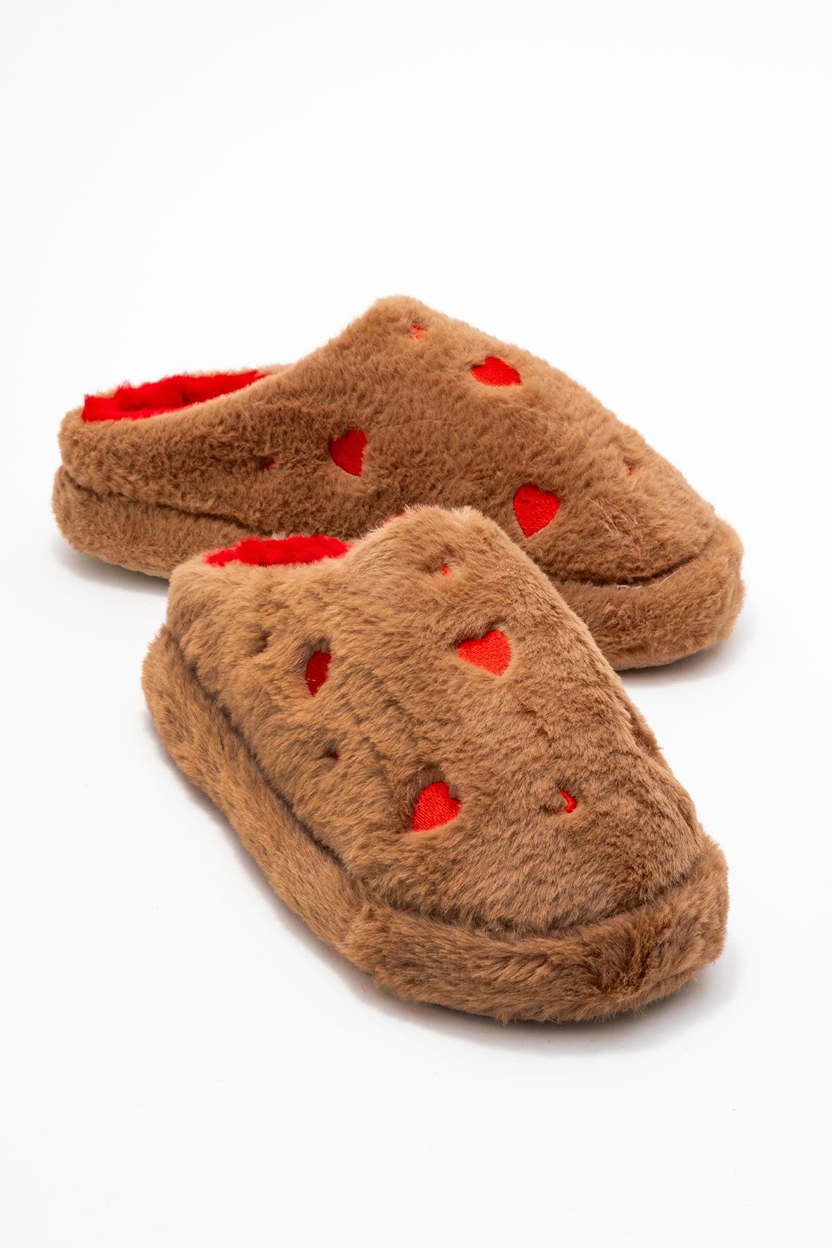 Kadın Arkası Açık Kalpli Tüylü Ev Terliği; VİZON - Görsel 2