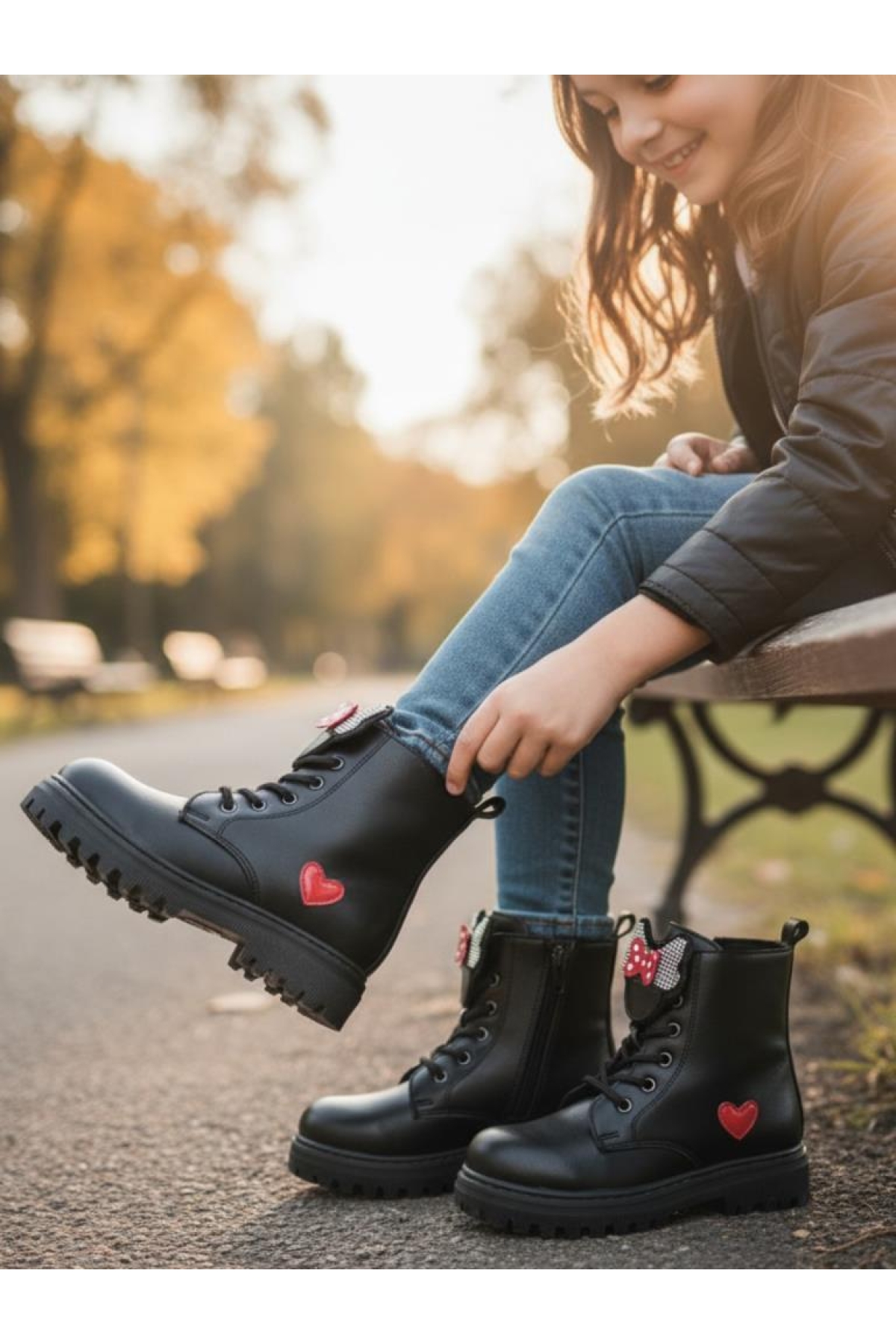 Kız Çocuk Suya Soğuk Havaya Dayanıklı Minnie Figürlü Kışlık Siyah Rugan Bot Ayakkabı - Görsel 4