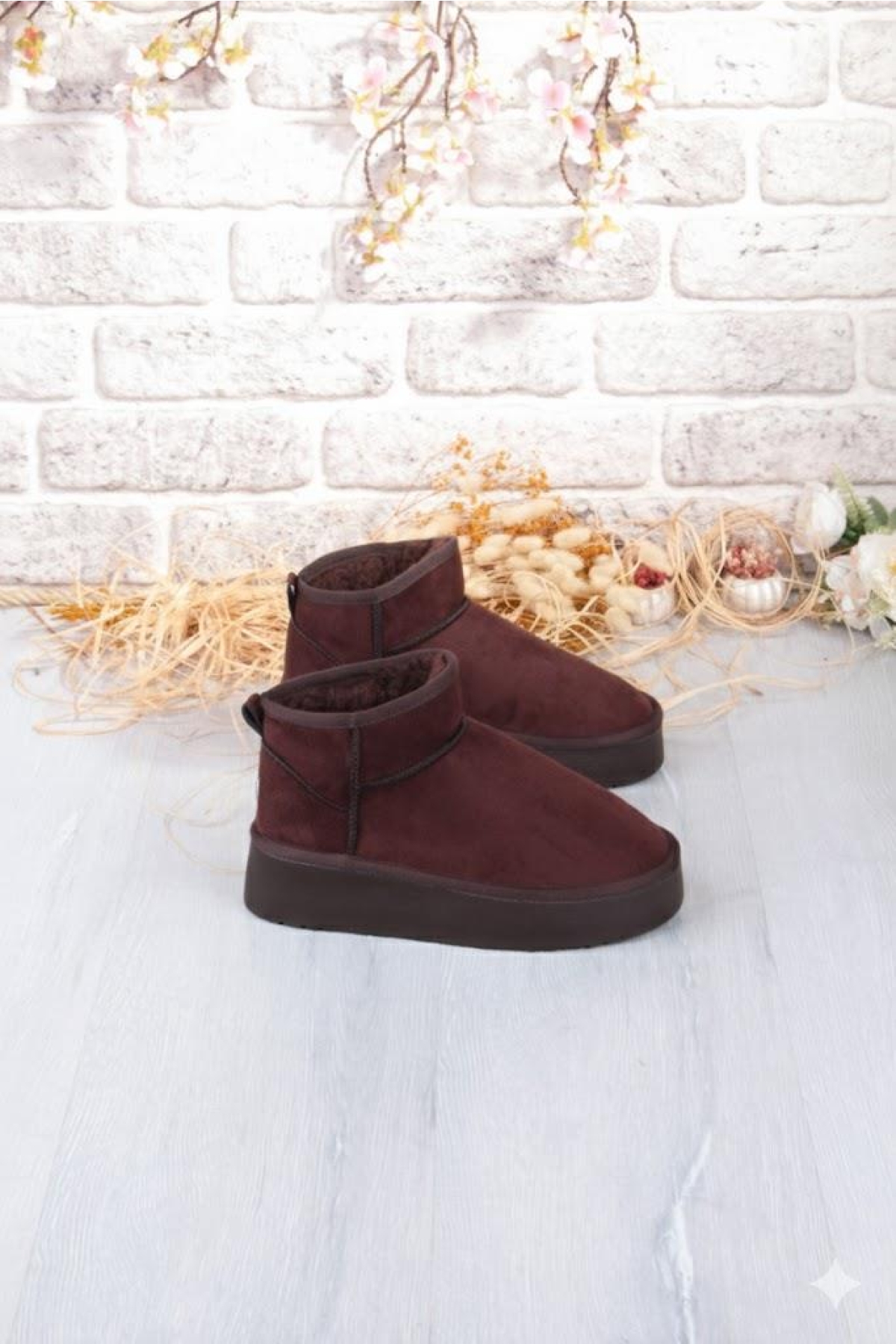 Elanaz Süet İçi Kürklü Kalın Taban Mini Boy Bilekte Kısa Kadın Bot - Görsel 7