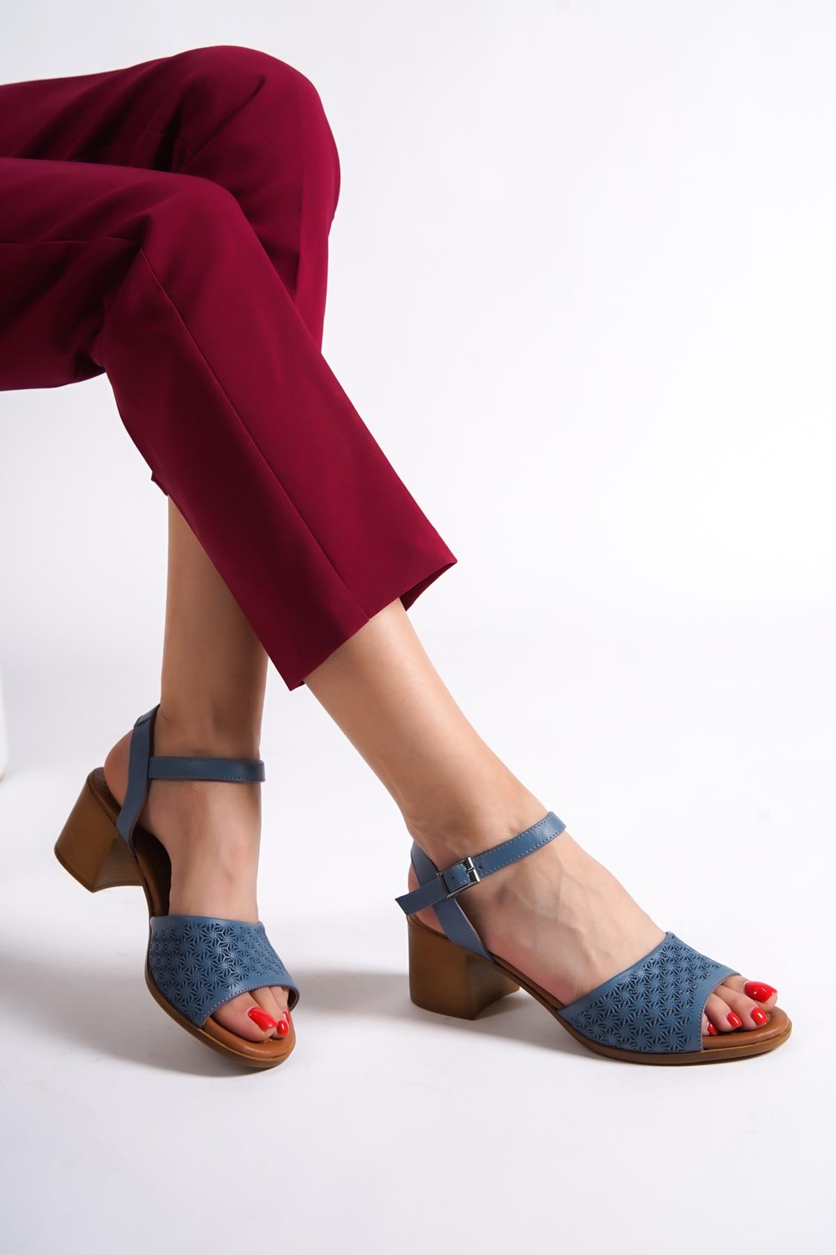Lita Hakiki Deri Mavi Kalın Topuklu Günlük Sandalet - Görsel 2