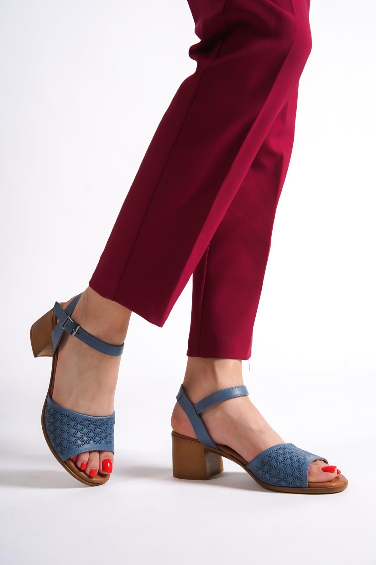 Lita Hakiki Deri Mavi Kalın Topuklu Günlük Sandalet - Görsel 4