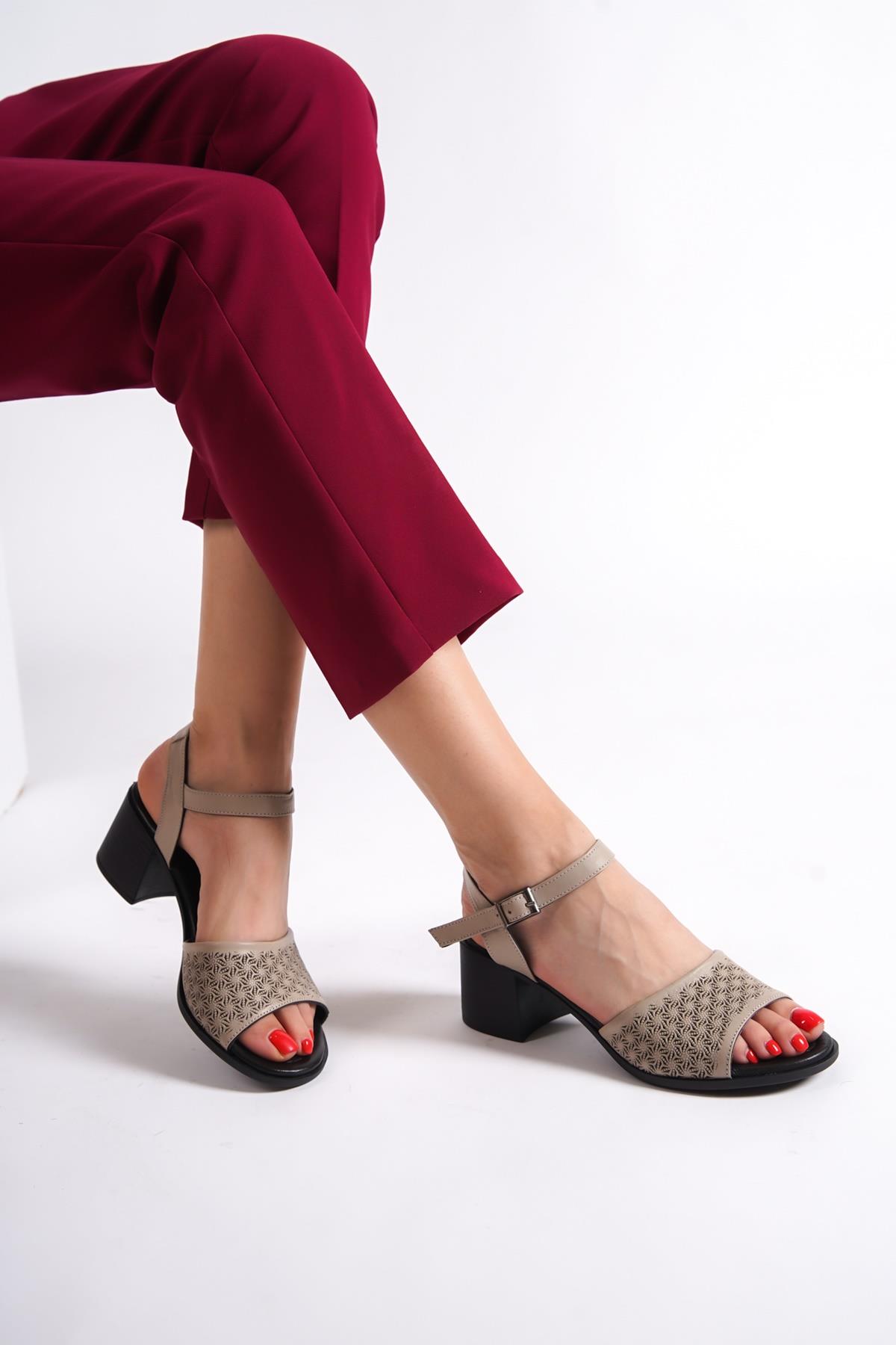 Lita Hakiki Deri Ten Rengi Kalın Topuklu Günlük Sandalet - Görsel 2