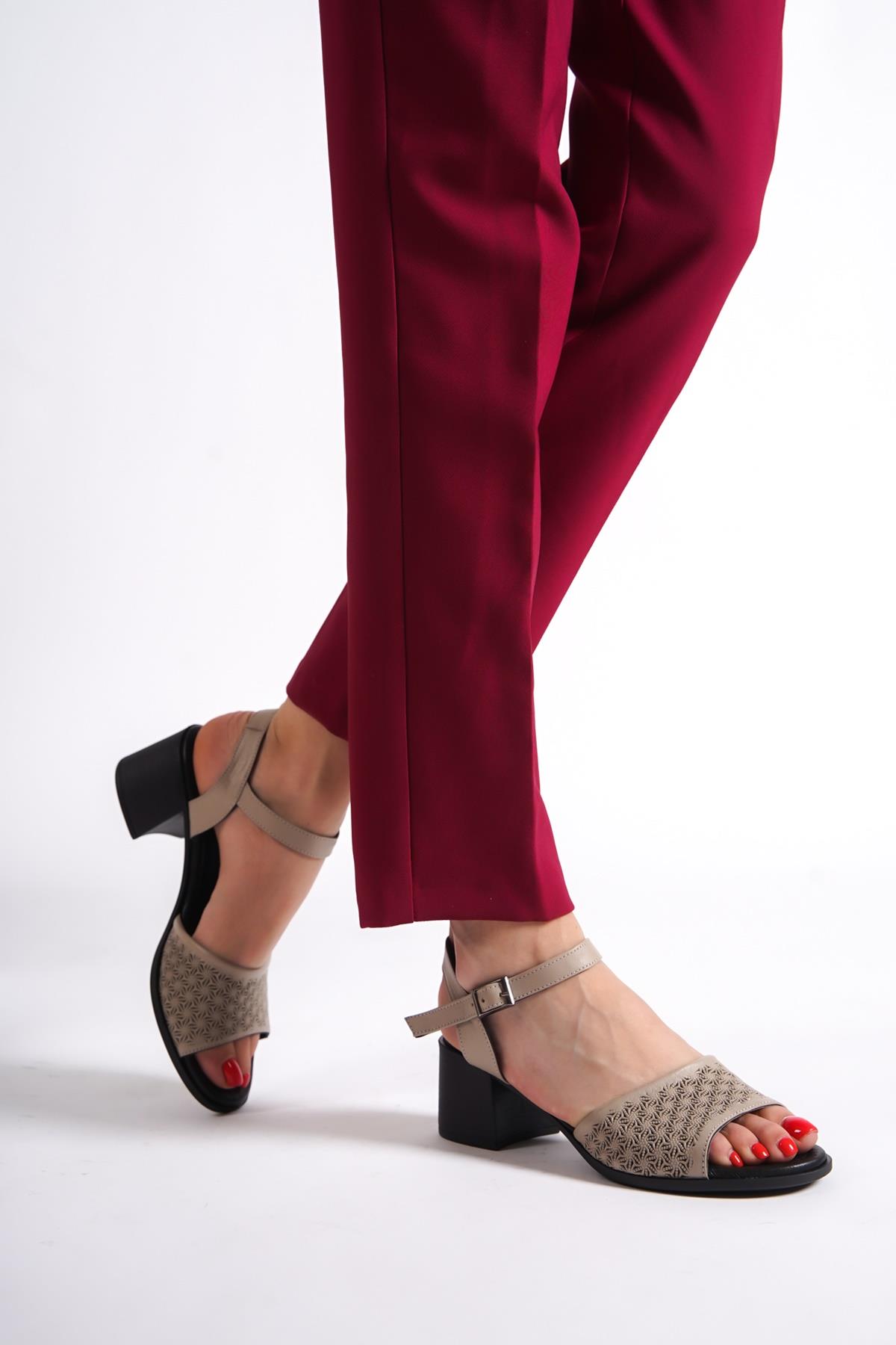 Lita Hakiki Deri Ten Rengi Kalın Topuklu Günlük Sandalet - Görsel 4