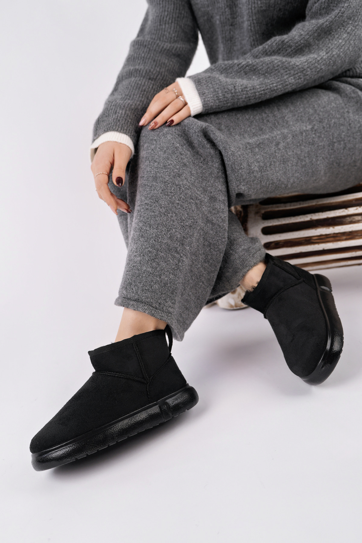 Kugu Kadın Kışlık Bot İçi Tüylü Siyah - Görsel 4