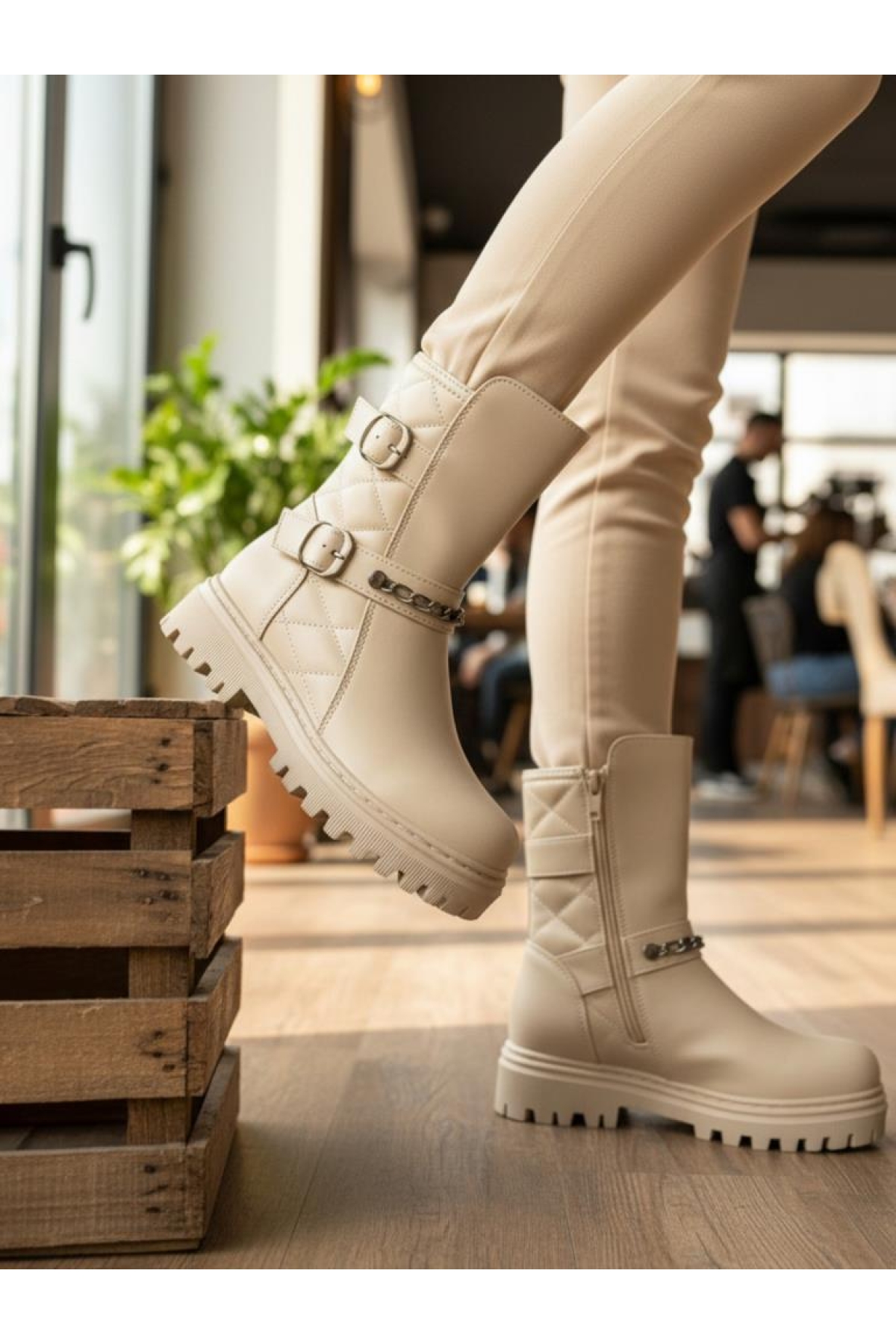 Kız Çocuk Zincir Tokalı Suya Ve Soğuk Havaya Dayanıklı Kaymaz Kalın Taban Kışlık Bot Bootie Çizme - Görsel 4