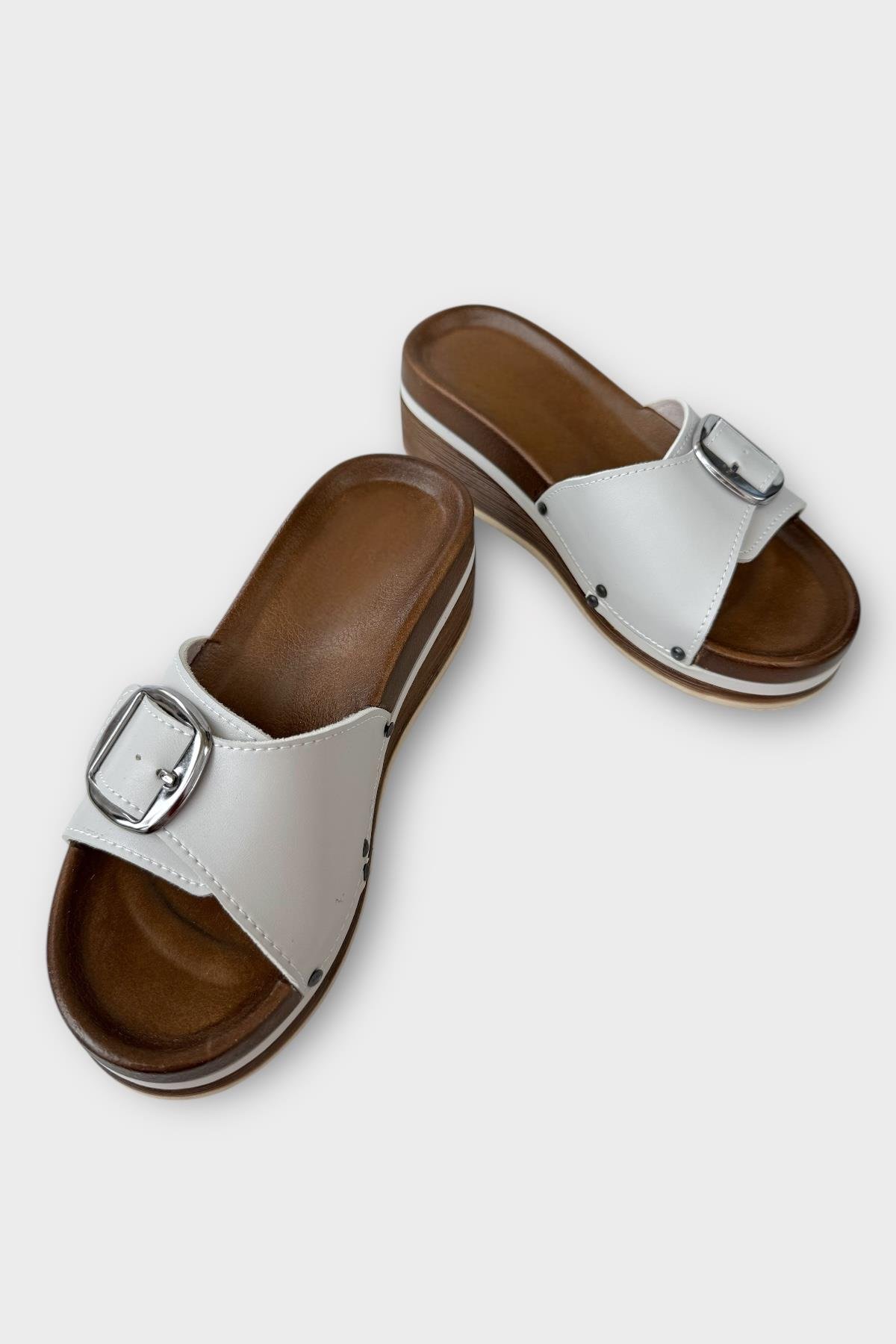 Kadın Günlük Terlik Tokalı Dolgu Topuk Şık Yazlık Ev Plaj Tatil Terliği GRİ - Görsel 4