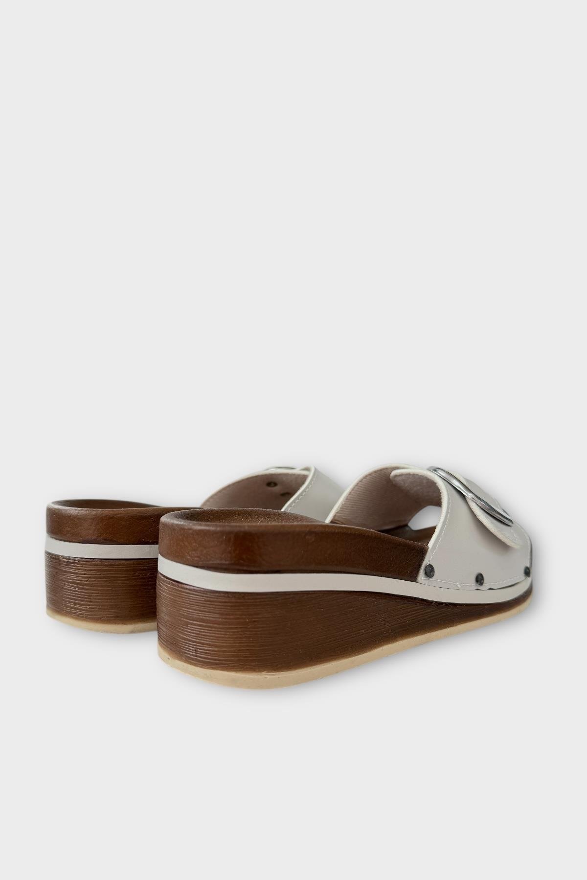 Kadın Günlük Terlik Tokalı Dolgu Topuk Şık Yazlık Ev Plaj Tatil Terliği GRİ - Görsel 6