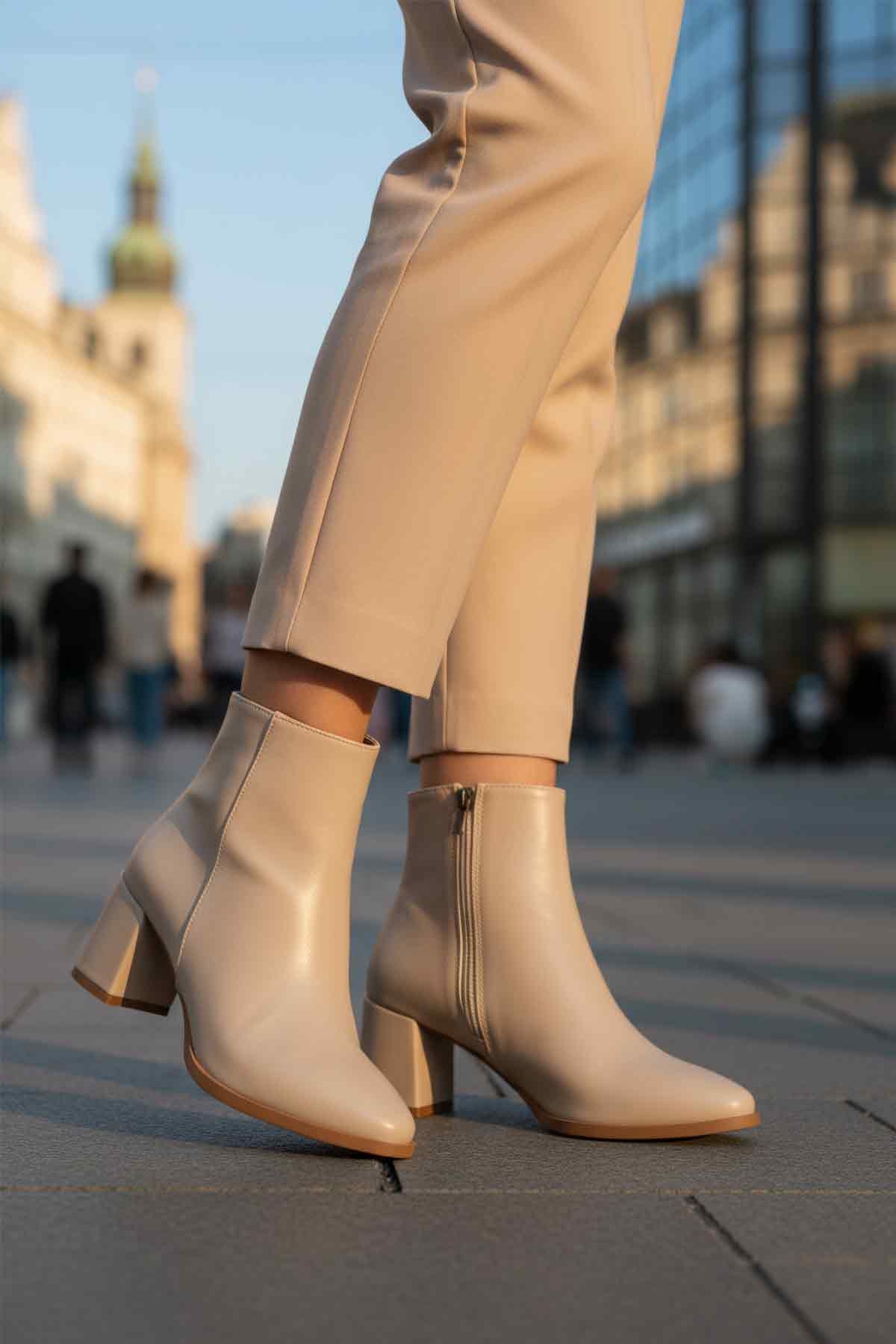 Aspor Bej Fermuarlı Polarlı Kadın Topuklu Bot - Görsel 4