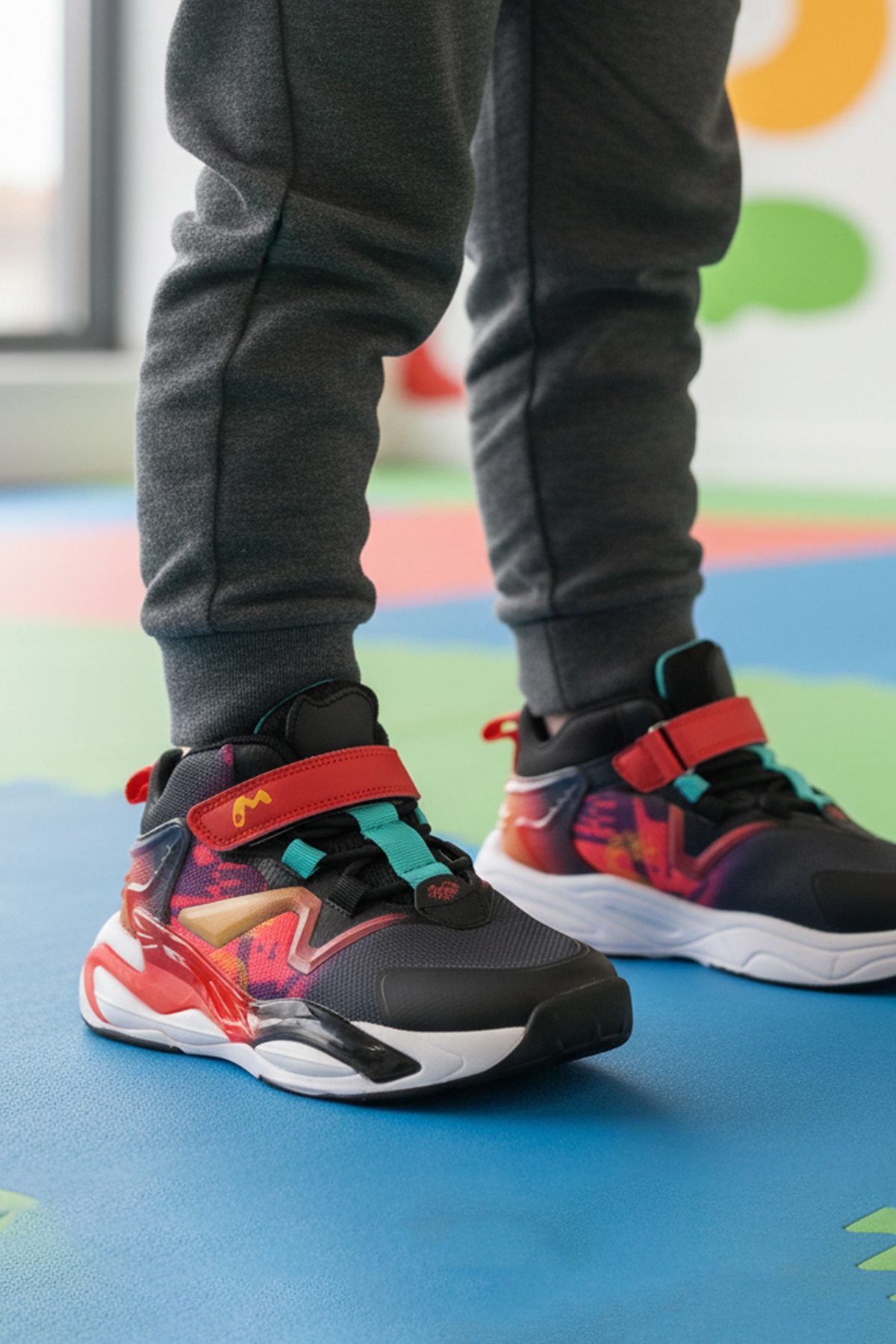 Marcokids Siyah Kırmızı Cırtlı Erkek Çocuk Spor Ayakkabı - Görsel 4