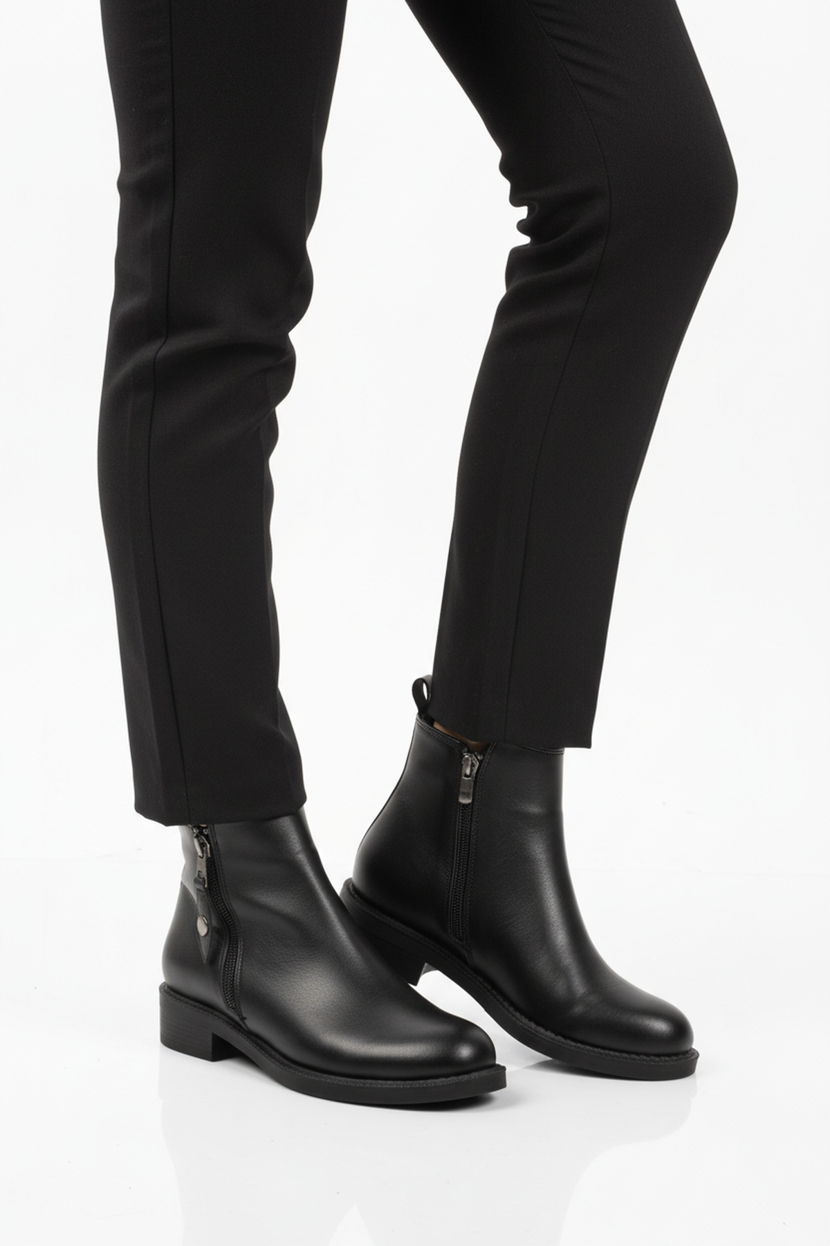 Aspor Siyah Polarlı Kadın Topuklu Bot - Görsel 2