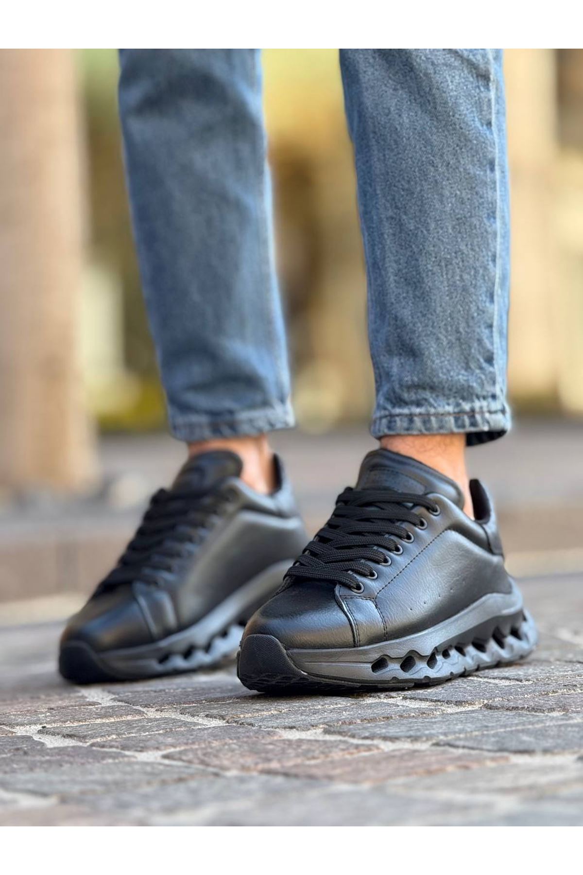 Pabucmarketi Pabucmarketi Bağcıklı Erkek Sneaker Siyah (Siyah Taban) Flo'da! Siyah - 4. görsel