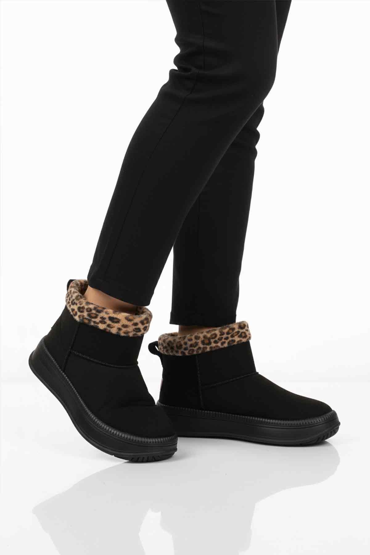 Aspor Siyah Leopar Kürklü Kadın Düz Bot - Görsel 2