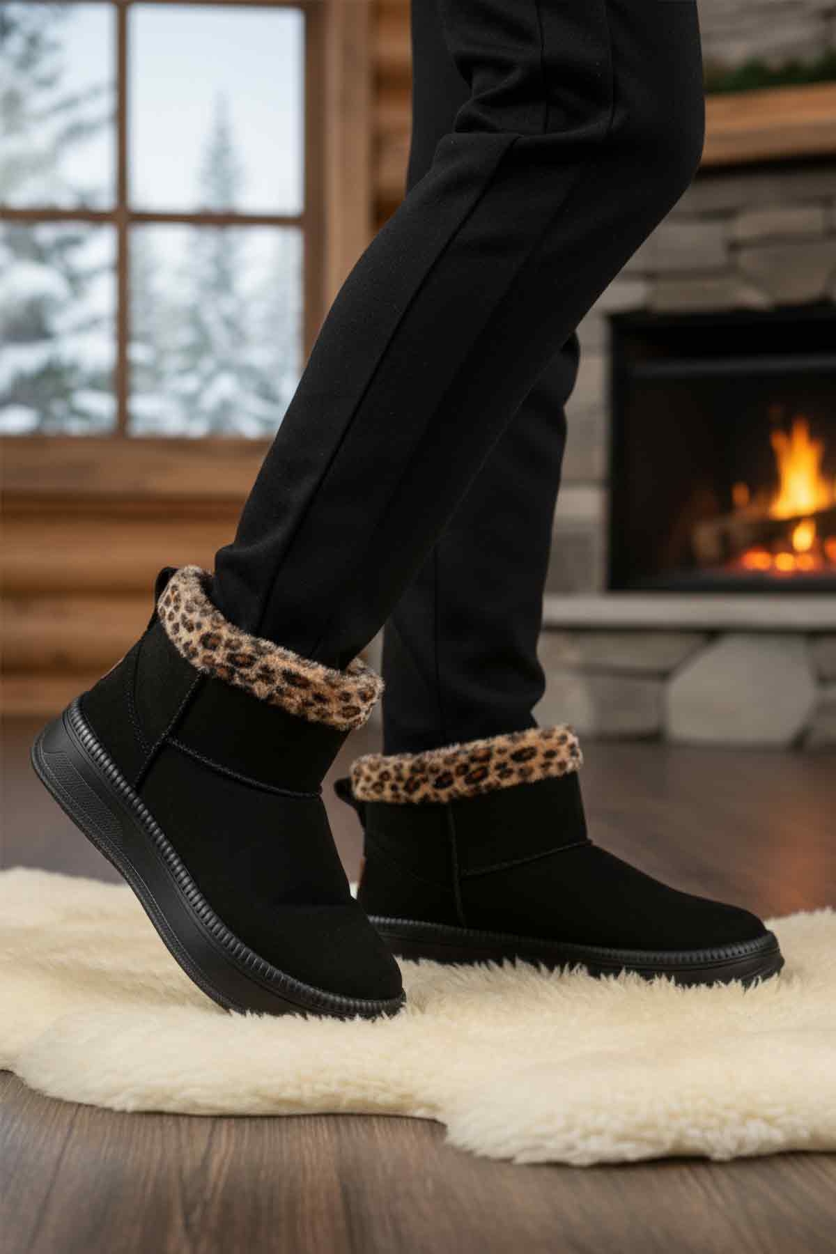 Aspor Siyah Leopar Kürklü Kadın Düz Bot - Görsel 4