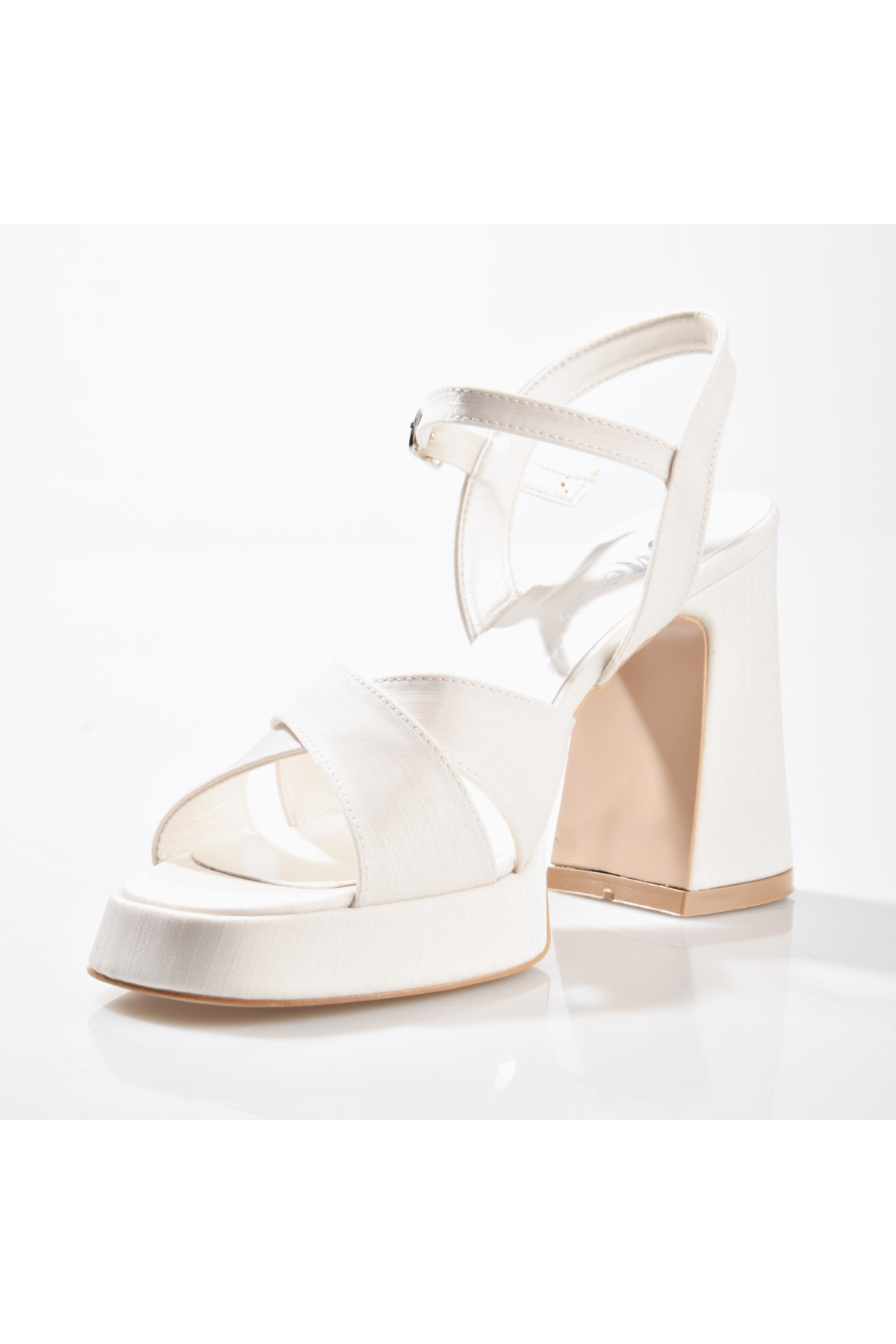 EK Merve 9525 Kadın Kalın Platform Topuklu Ayakkabı - Görsel 4
