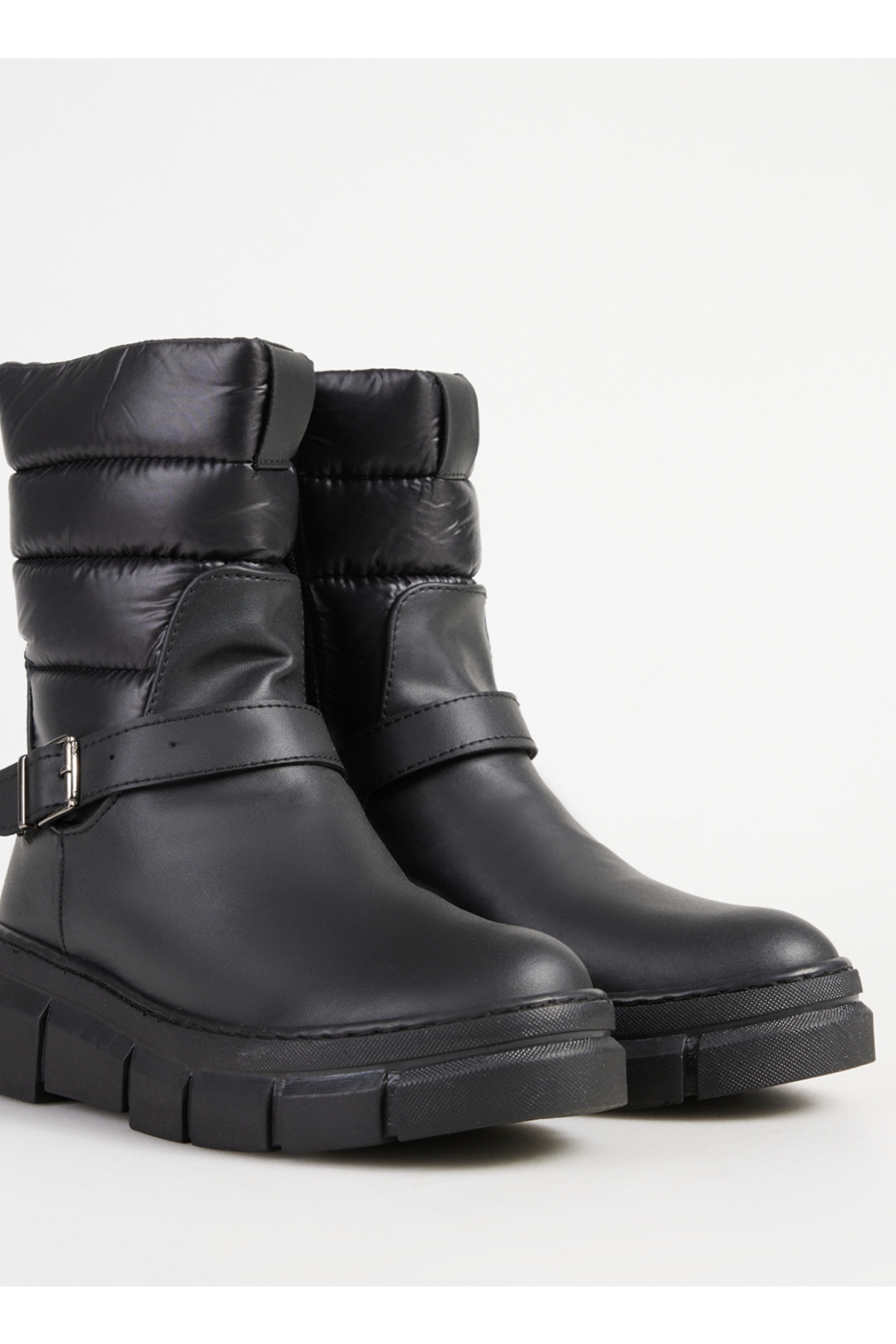 F By Fabrika F By Fabrika Siyah Kadın Bot GRETA Flo'da! Siyah - 6. görsel