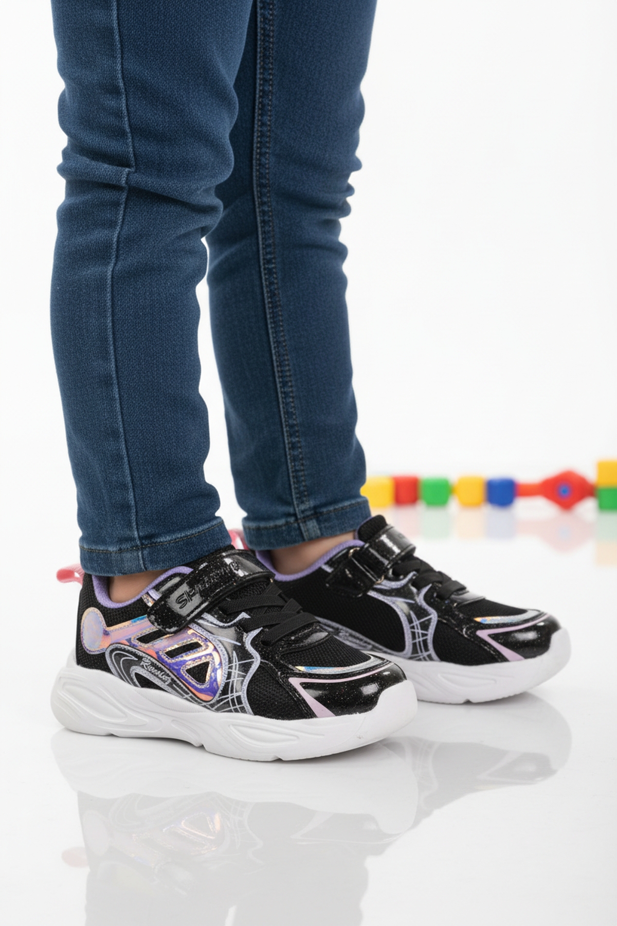 Siyah Mor Cırtlı Hafif Esnek Kız Çocuk Spor Ayakkabı Kelsy P - Görsel 2