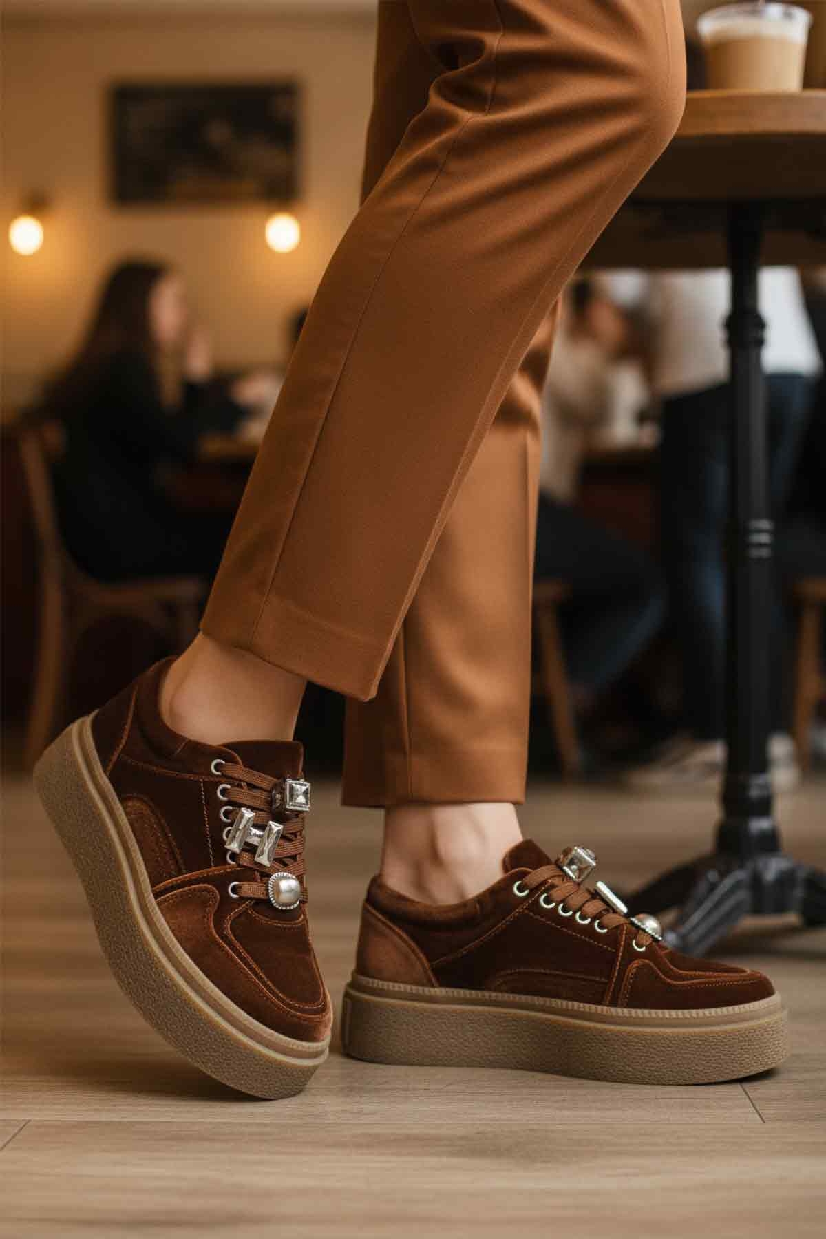Kahve Nubuk Bağcıklı Yüksek Taban Kadın Sneaker 25K475 Z - Görsel 4