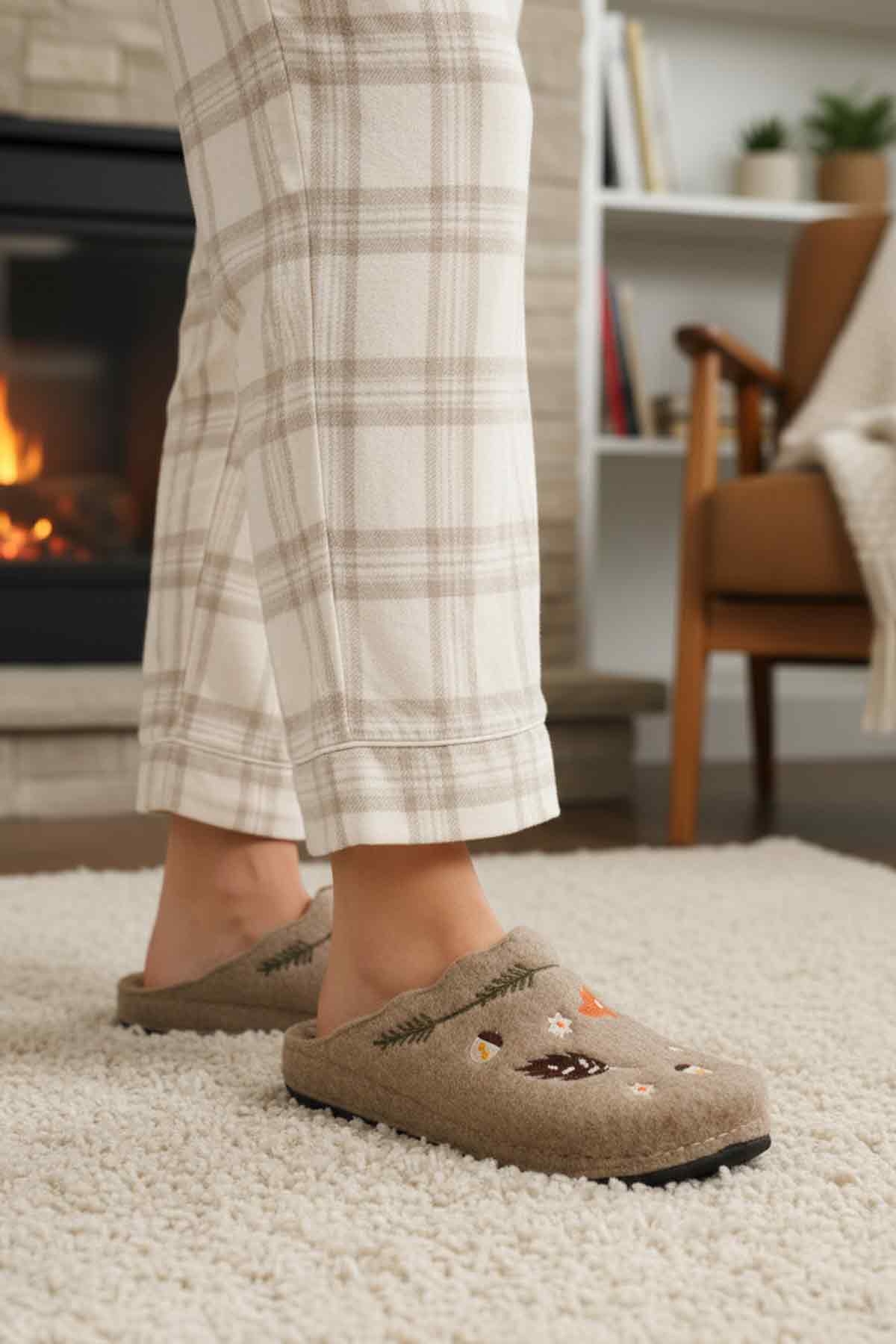 Camel Keçe Anatomik Kadın Ev Terliği K-9561 Z - Görsel 2