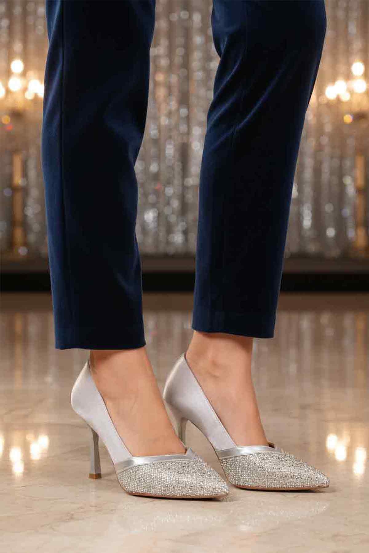 Gümüş Saten Taş İşlemeli Kadın Abiye Ayakkabı 357192 Z - Görsel 4