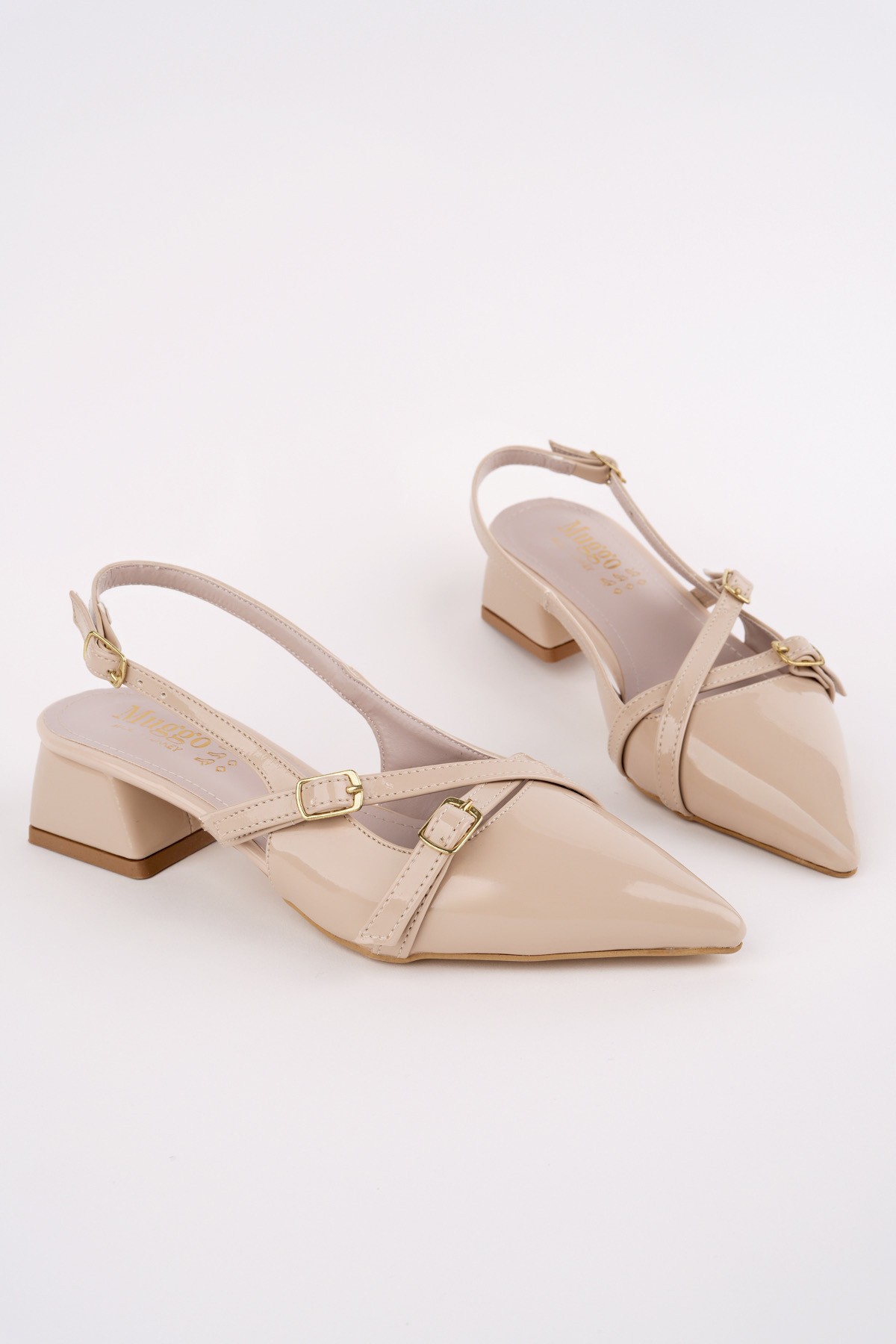 LUMİNA Sivri Burun Arkası Açık Kemer Detaylı İki Bantlı Kadın Kısa Topuklu Ayakkabı - Görsel 3