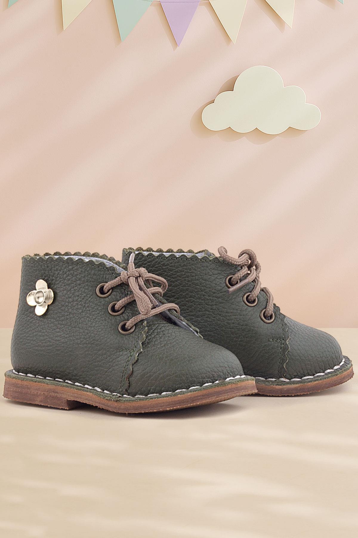 Handmade Hakiki Deri Haki Yeşil Çiçekli Bağcıklı Bebek Bot - Görsel 2