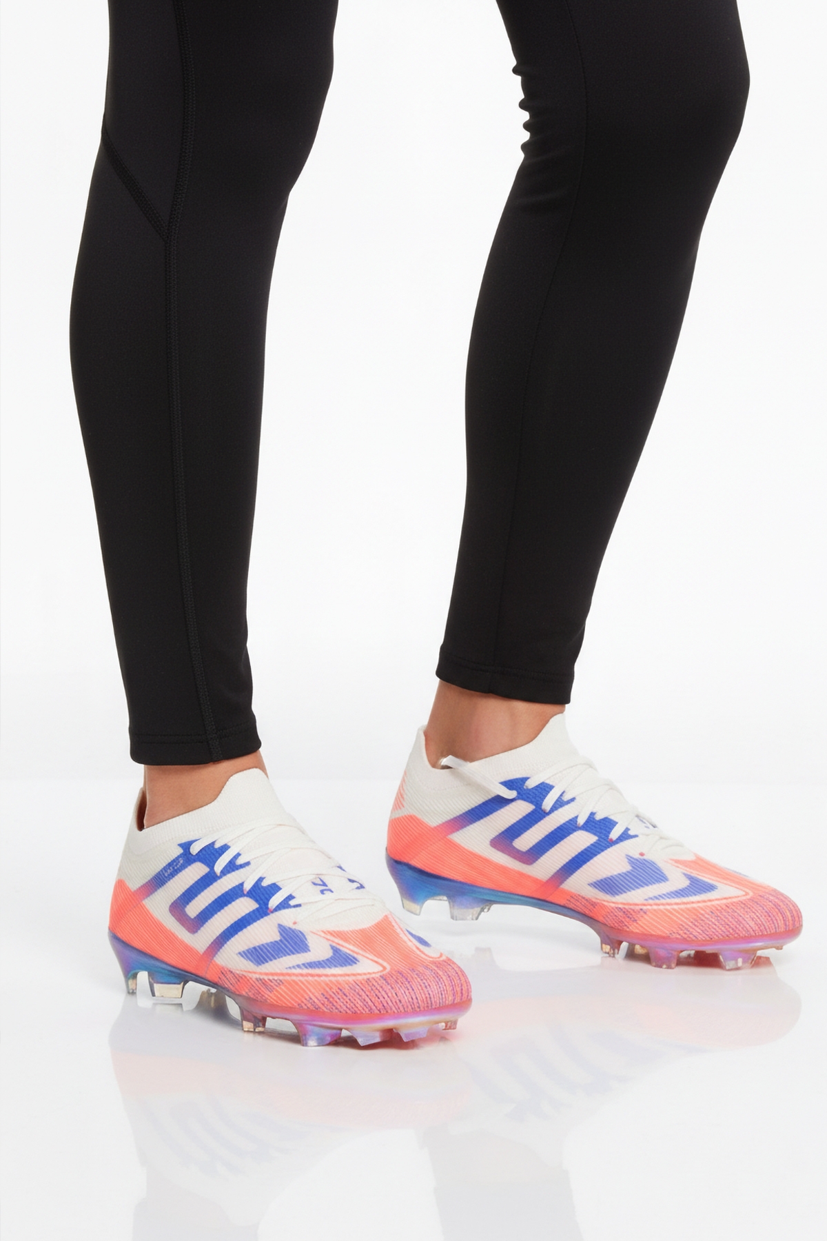 Beyaz Saks Bilekten Lastikli Bağcıklı Unisex Krampon GKP-252-149 G - Görsel 2