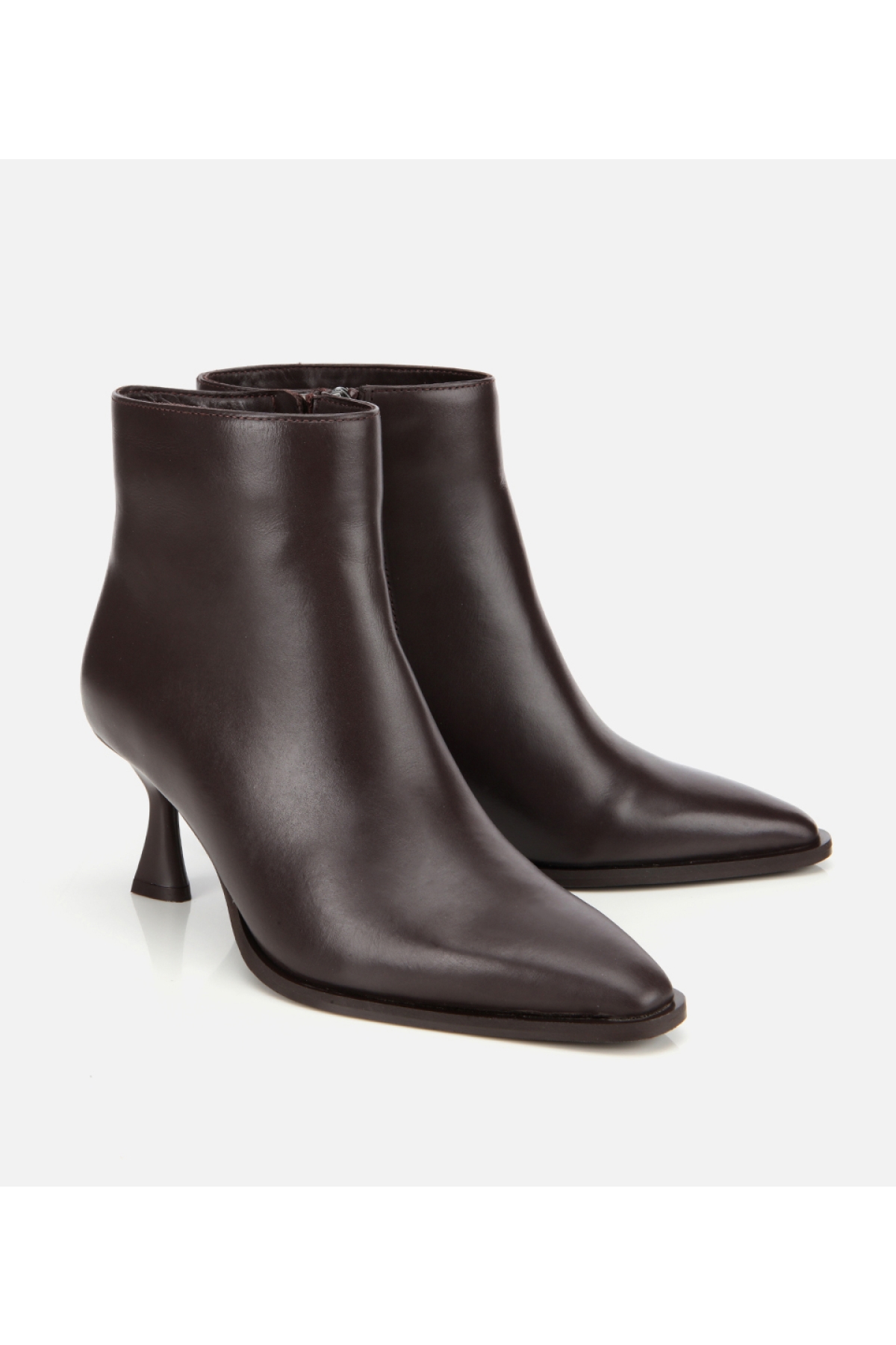 Kadın Deri Kahverengi Sivri Burunlu Bilekte Topuklu Bot - Görsel 2
