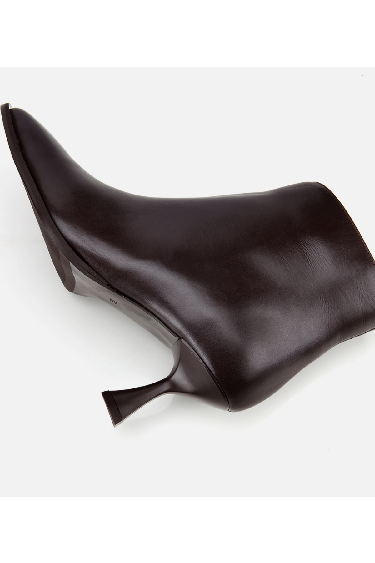 Kadın Deri Kahverengi Sivri Burunlu Bilekte Topuklu Bot - Görsel 6