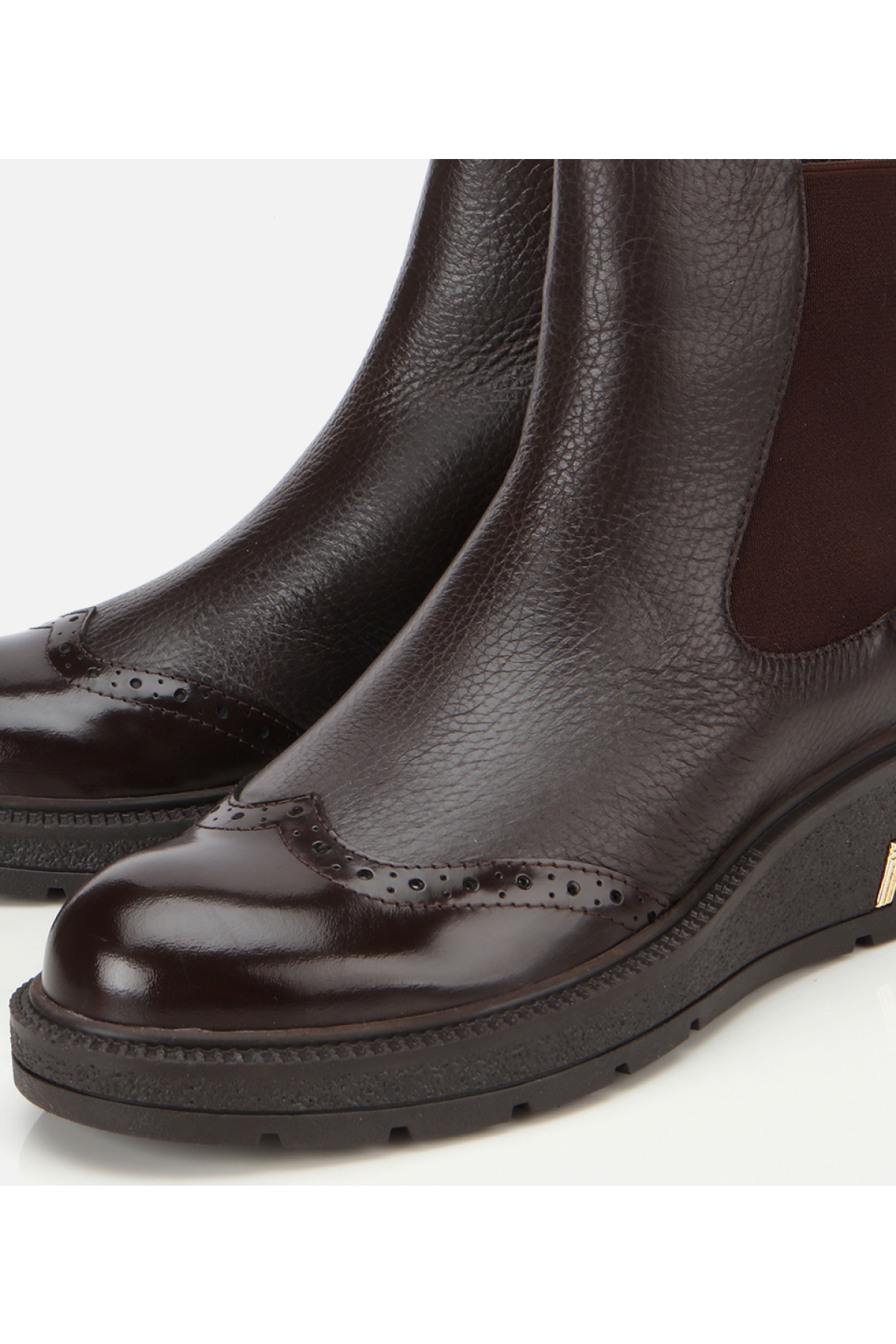 Kadın Deri Kahverengi Lastik Detaylı Dolgu Topuklu Bot - Görsel 3