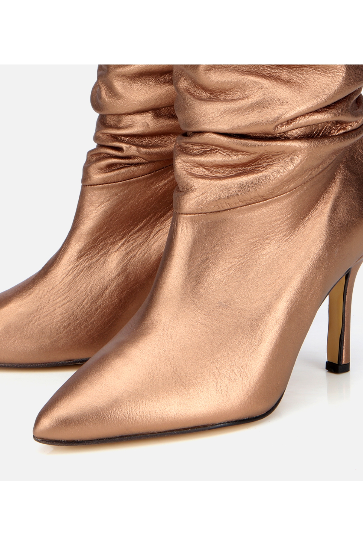Kadın Deri Bronz Büzgülü Sivri Burunlu İnce Topuklu Bot - Görsel 3