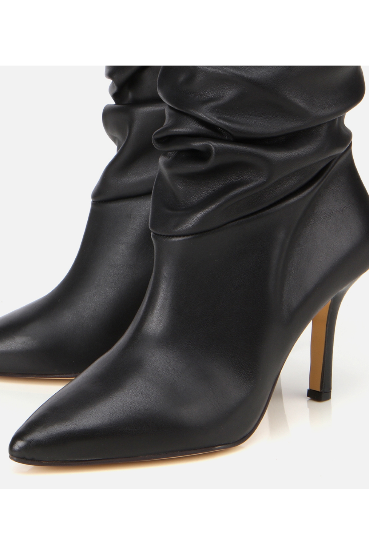 Kadın Deri Siyah Büzgülü Sivri Burunlu İnce Topuklu Bot - Görsel 3