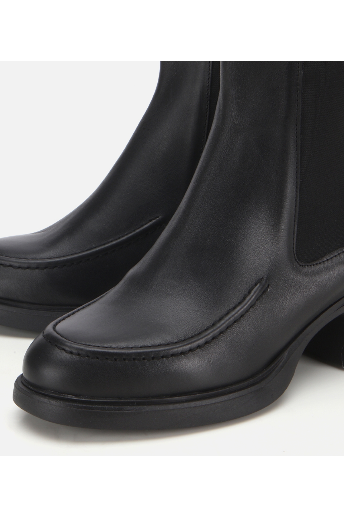 Kadın Deri Siyah Lastik Detaylı Topuklu Bot - Görsel 3