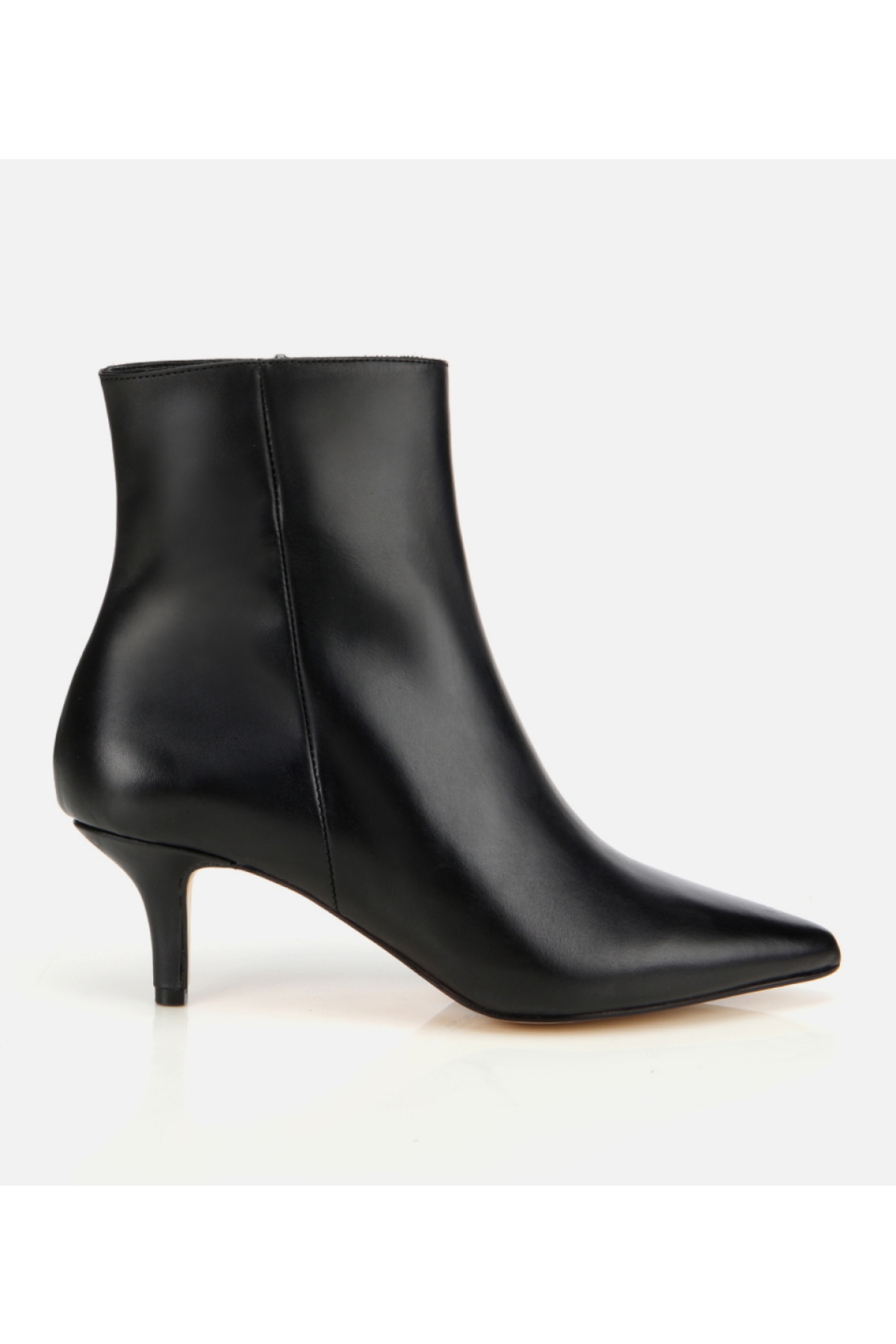 Hotiç Kadın Deri Siyah Bordo Yarım Topuklu Bot model görseli