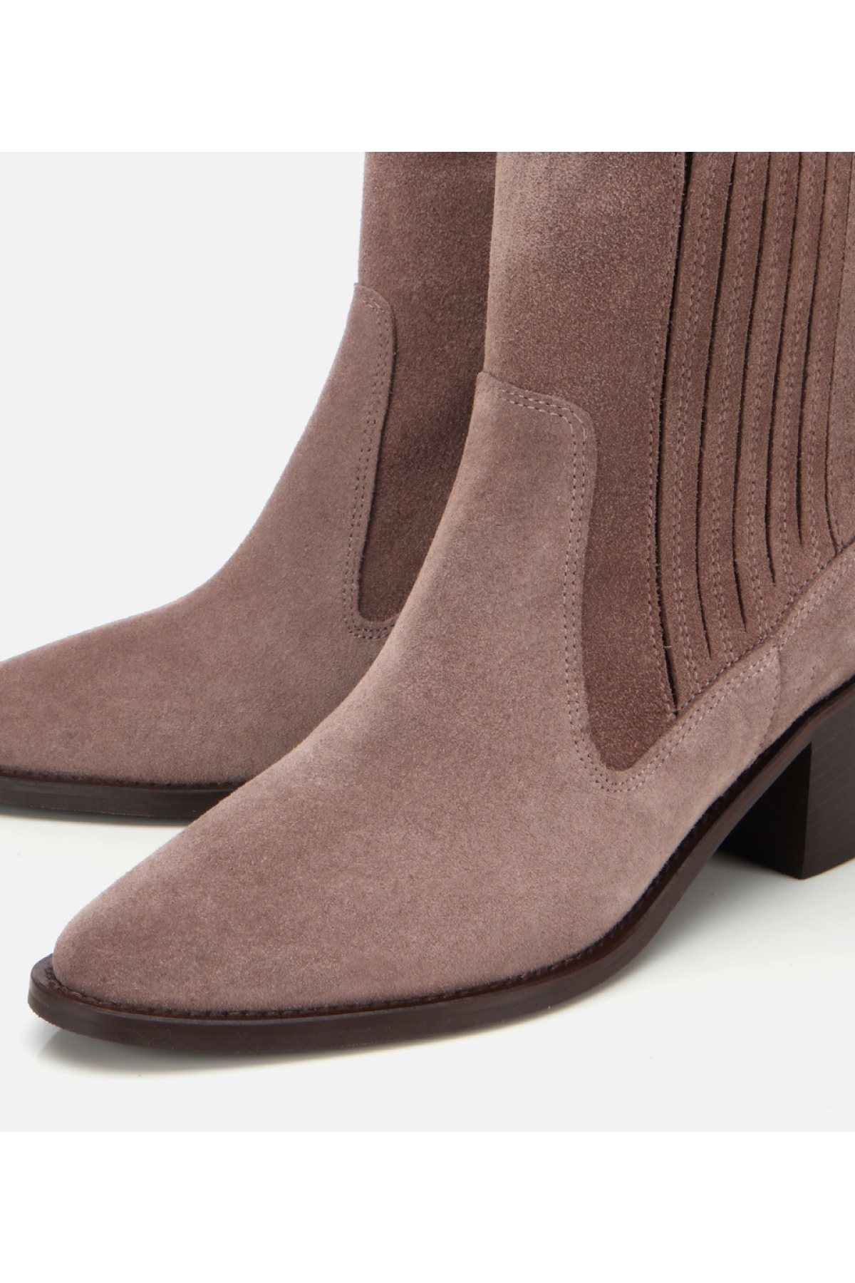 Kadın Süet Deri Vizon Sivri Burunlu Lastik Detaylı Topuklu Bot - Görsel 3